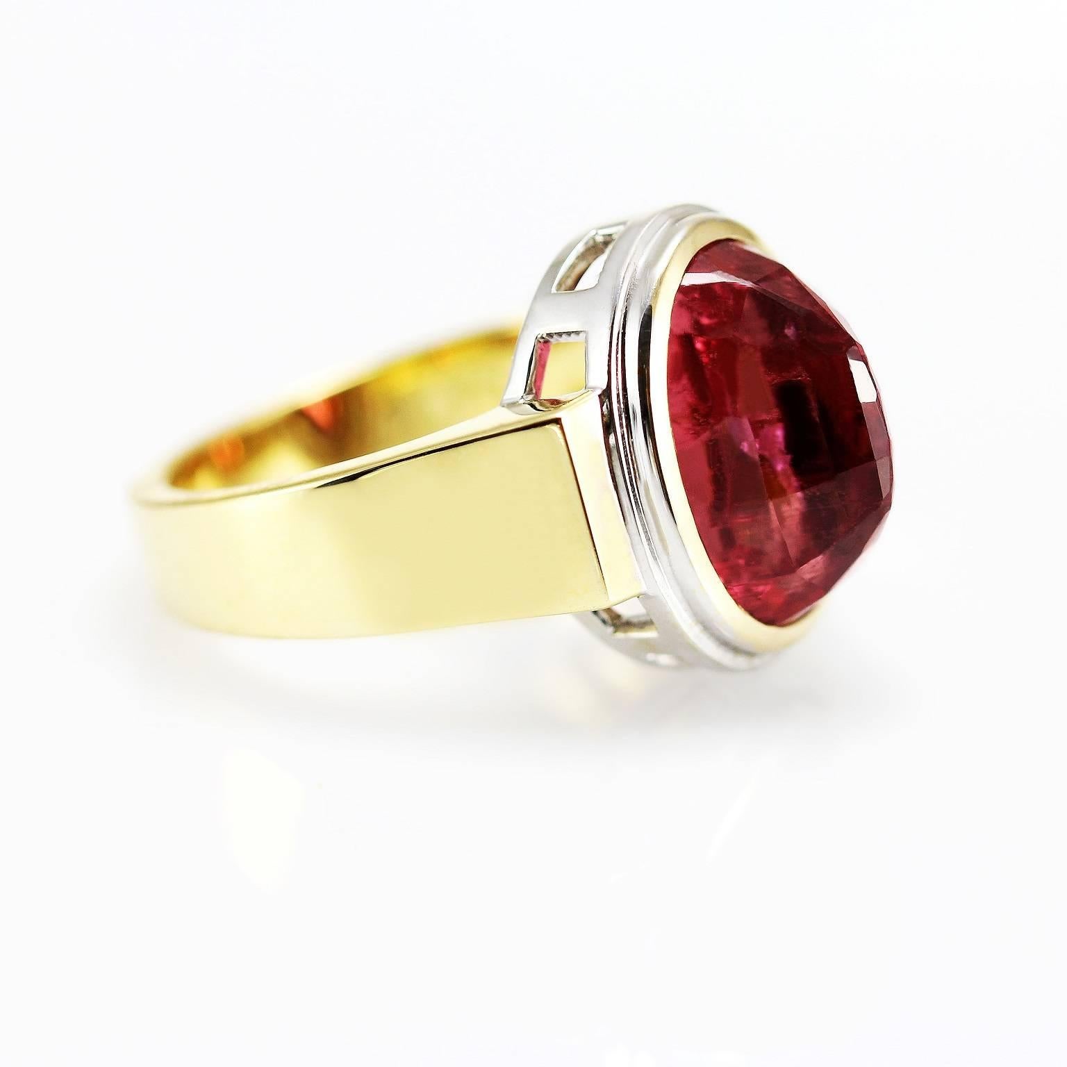  7.38 Carat Orange- Pink Tourmaline Cocktail Ring In 18 Carat Two Tone Gold In New Condition For Sale In South Perth, AU