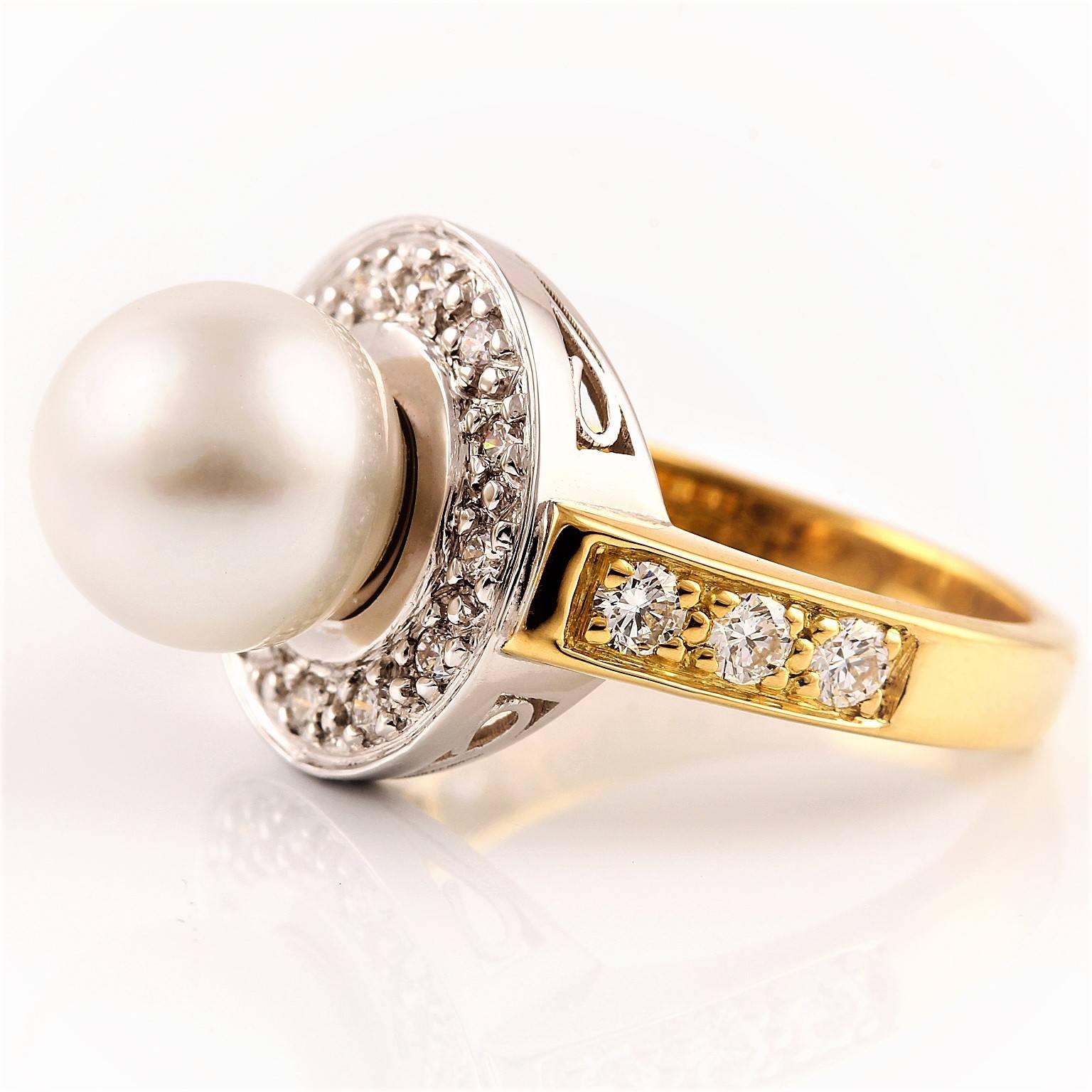 Modern Kian Design Two-Tone Round South Sea Pearl and Diamond Ring