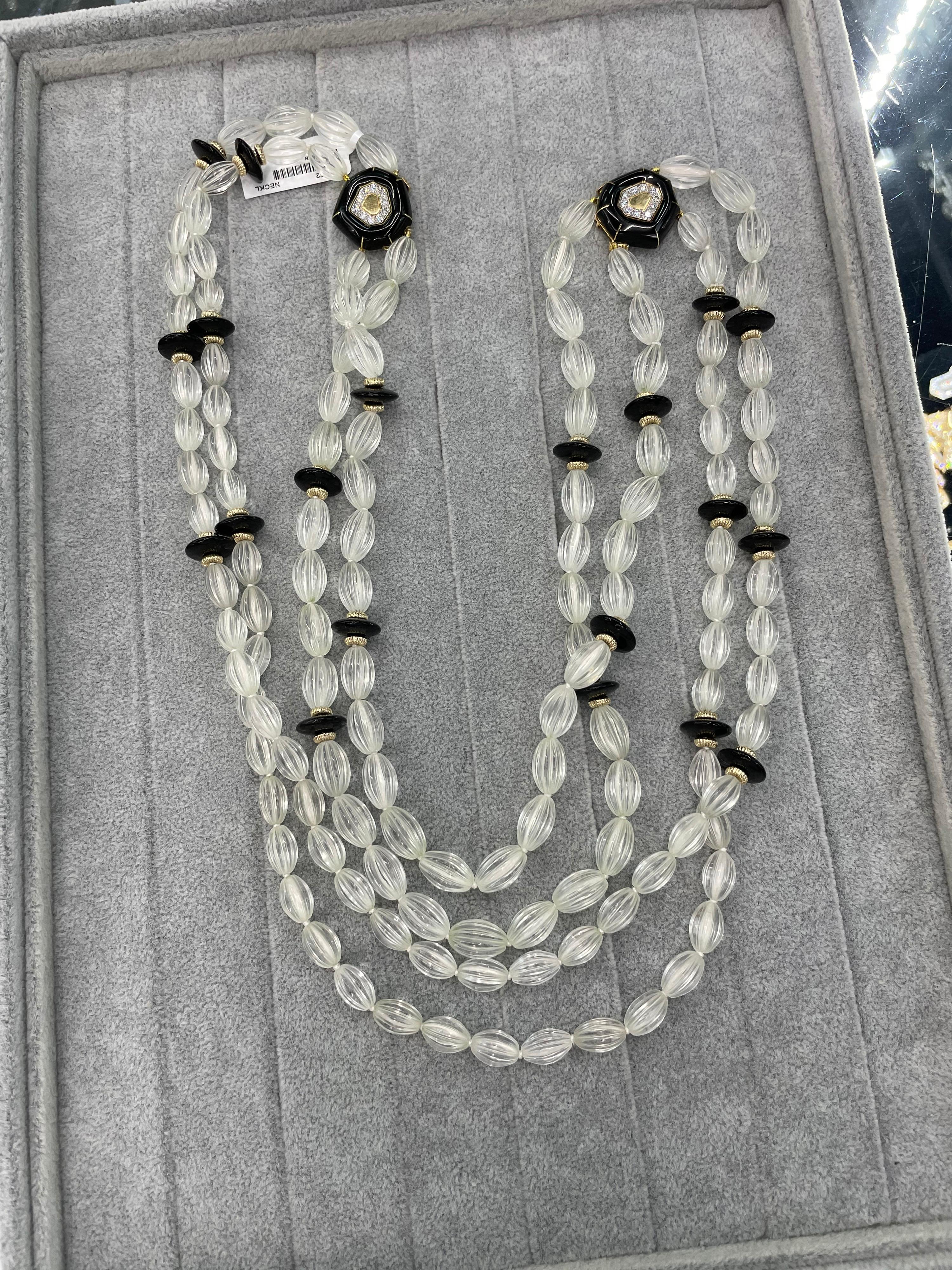 David Webb Platinum and 18K Gold Rock Crystal Onyx and Diamond Bead Necklace In Excellent Condition In New York, NY