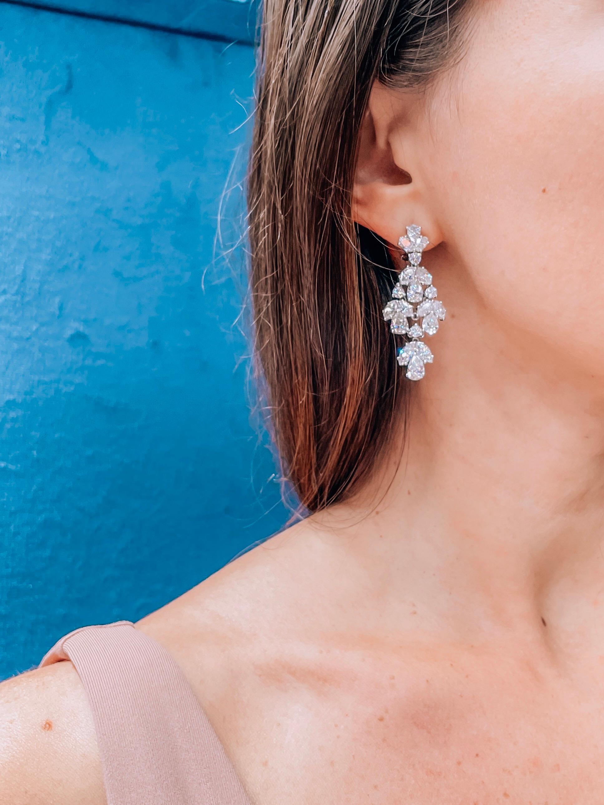Women's Platinum Chandelier Diamond Drop 20.00 Carat Earrings