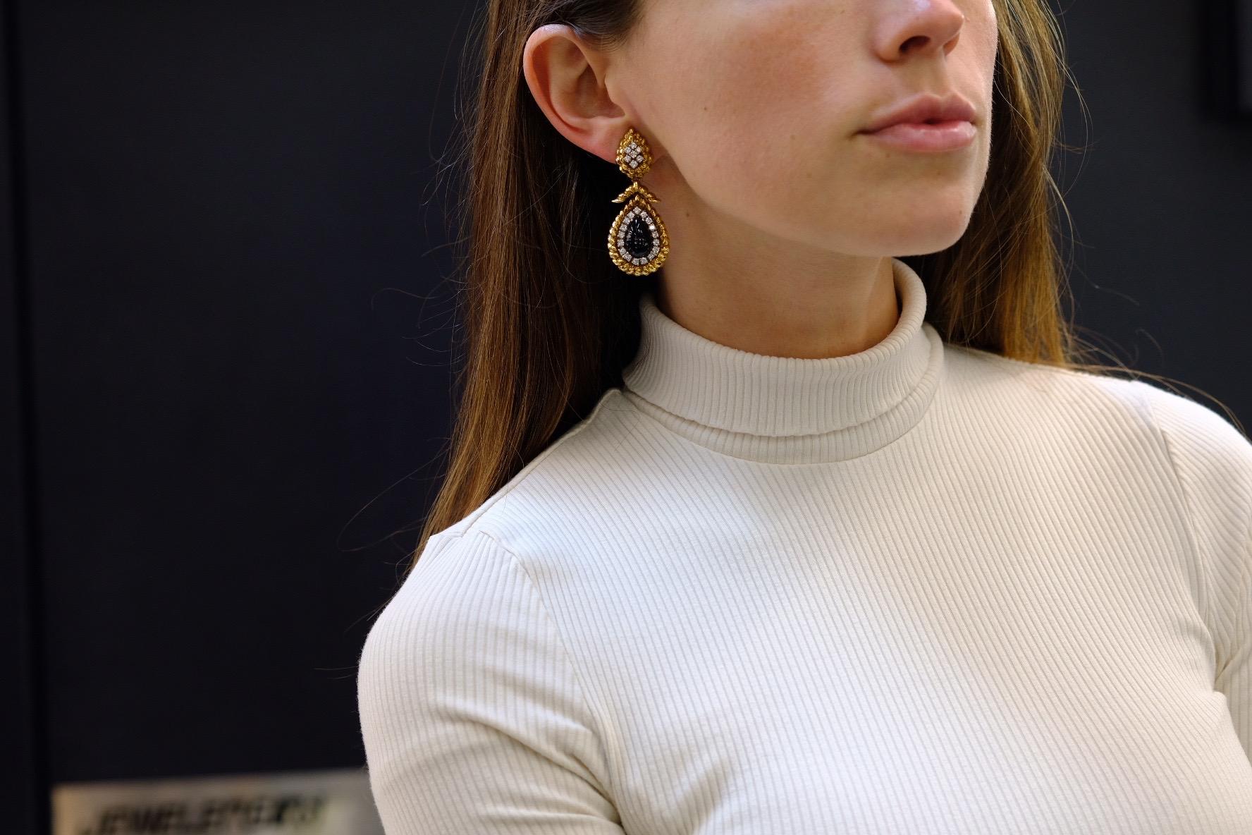 Tropfenohrringe aus Platin und 18 Karat Gold mit Onyx und Diamanten von David Webb Damen