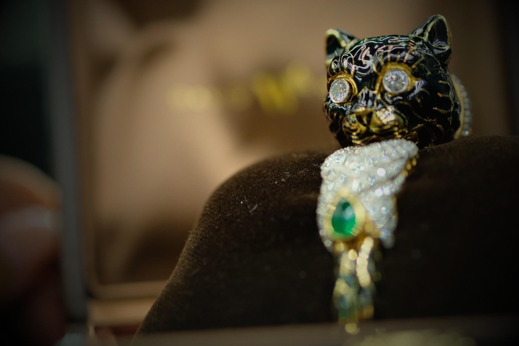 Modern David Webb Black Enamel Cat Head Cuff Bangle Bracelet