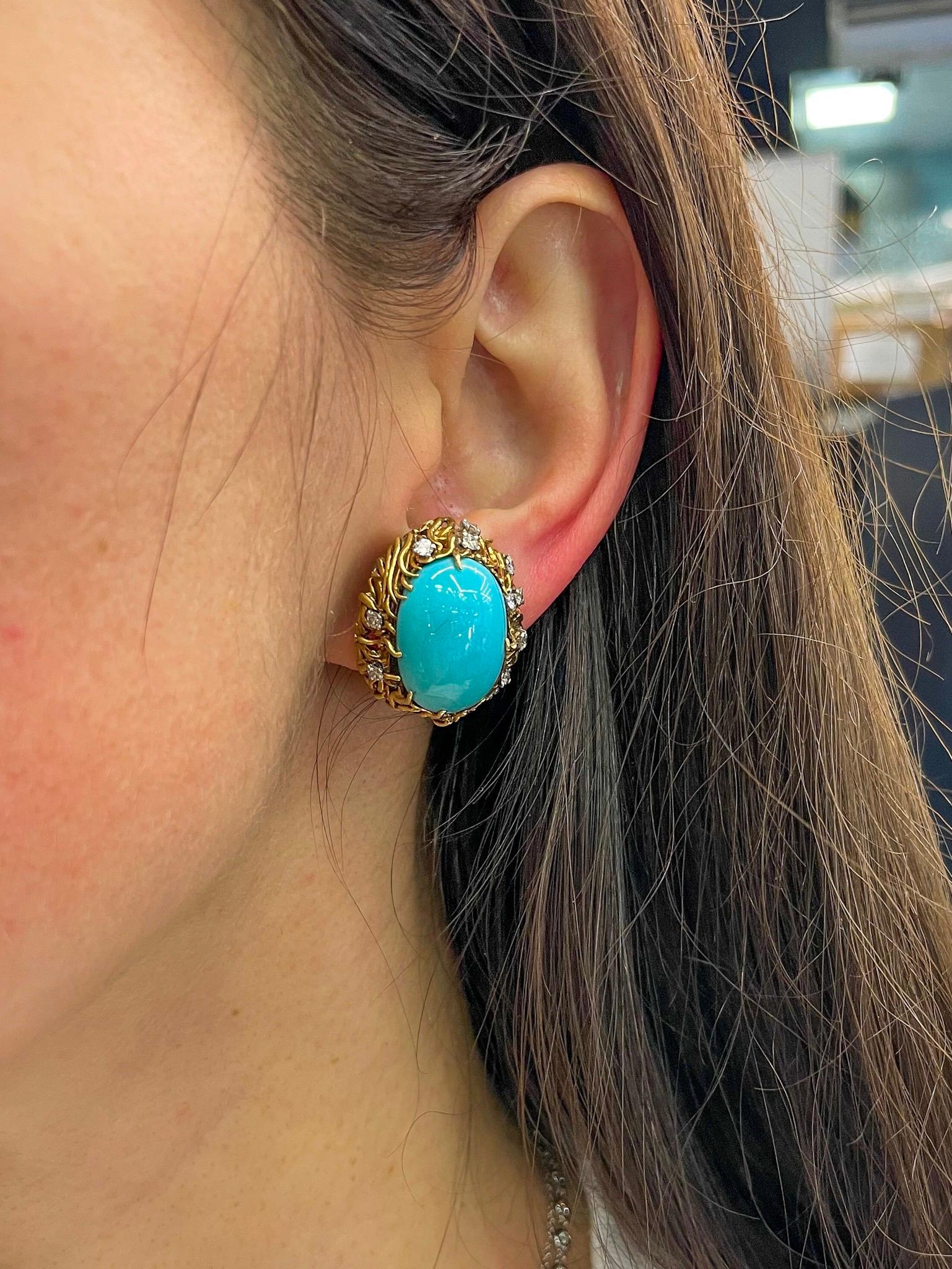 Women's David Webb Turquoise and Diamond Oval Clip-On Gold Earrings For Sale