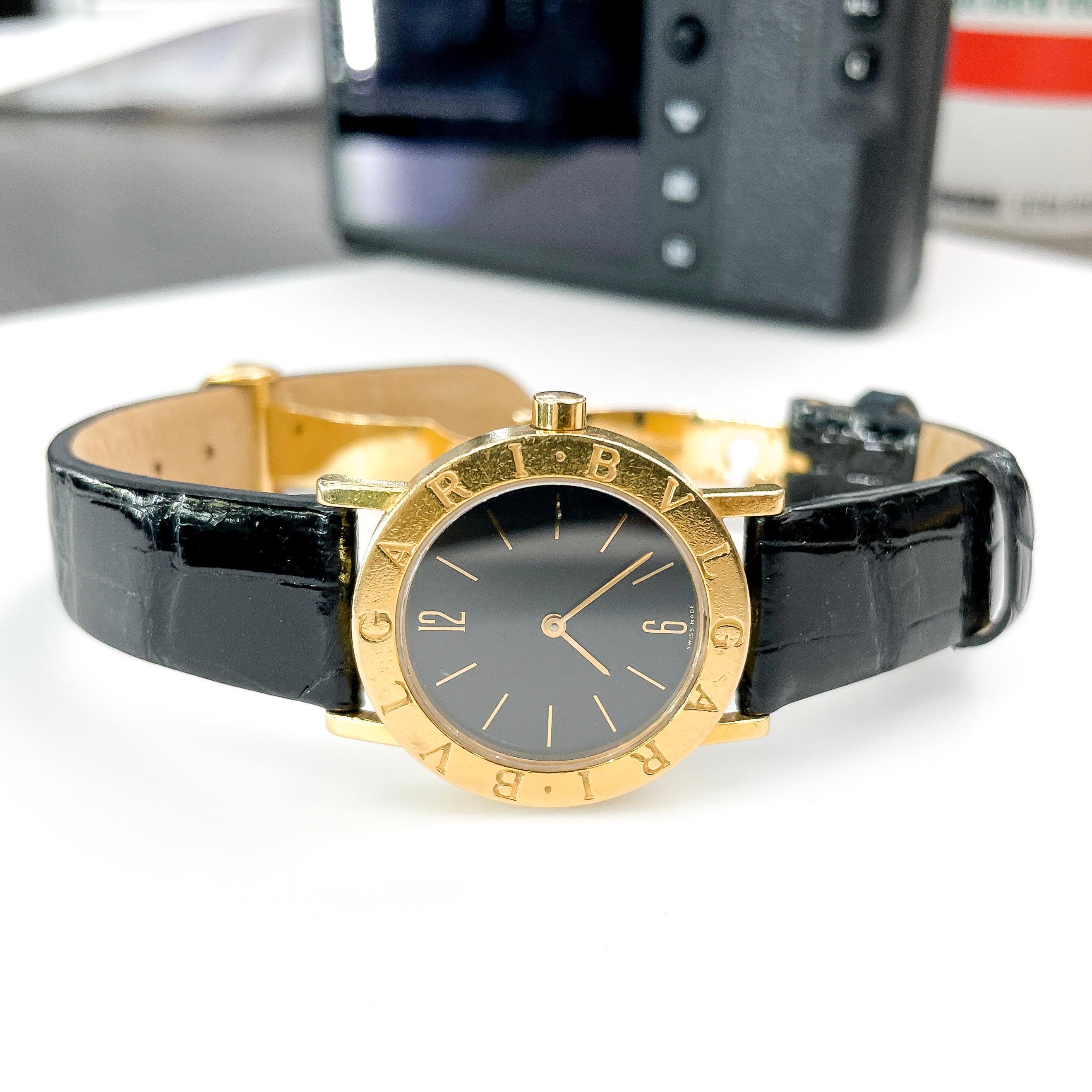 Bvlgari 18k Yellow Gold Diagono Ladies BB 30 GL Watch In Good Condition In New York, NY