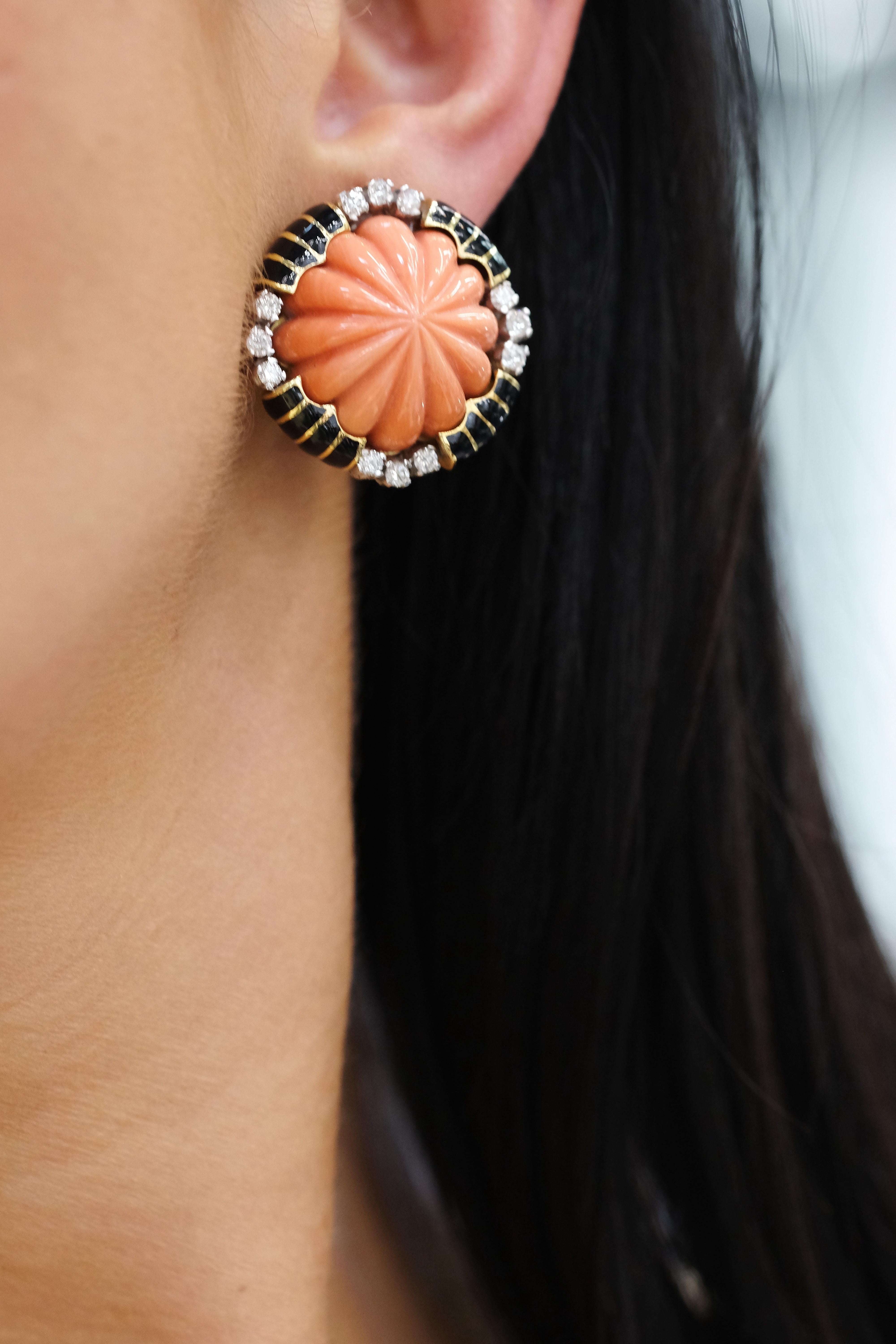 Women's David Webb Platinum & 18K Yellow Gold Carved Coral Bombe Diamond Earrings For Sale