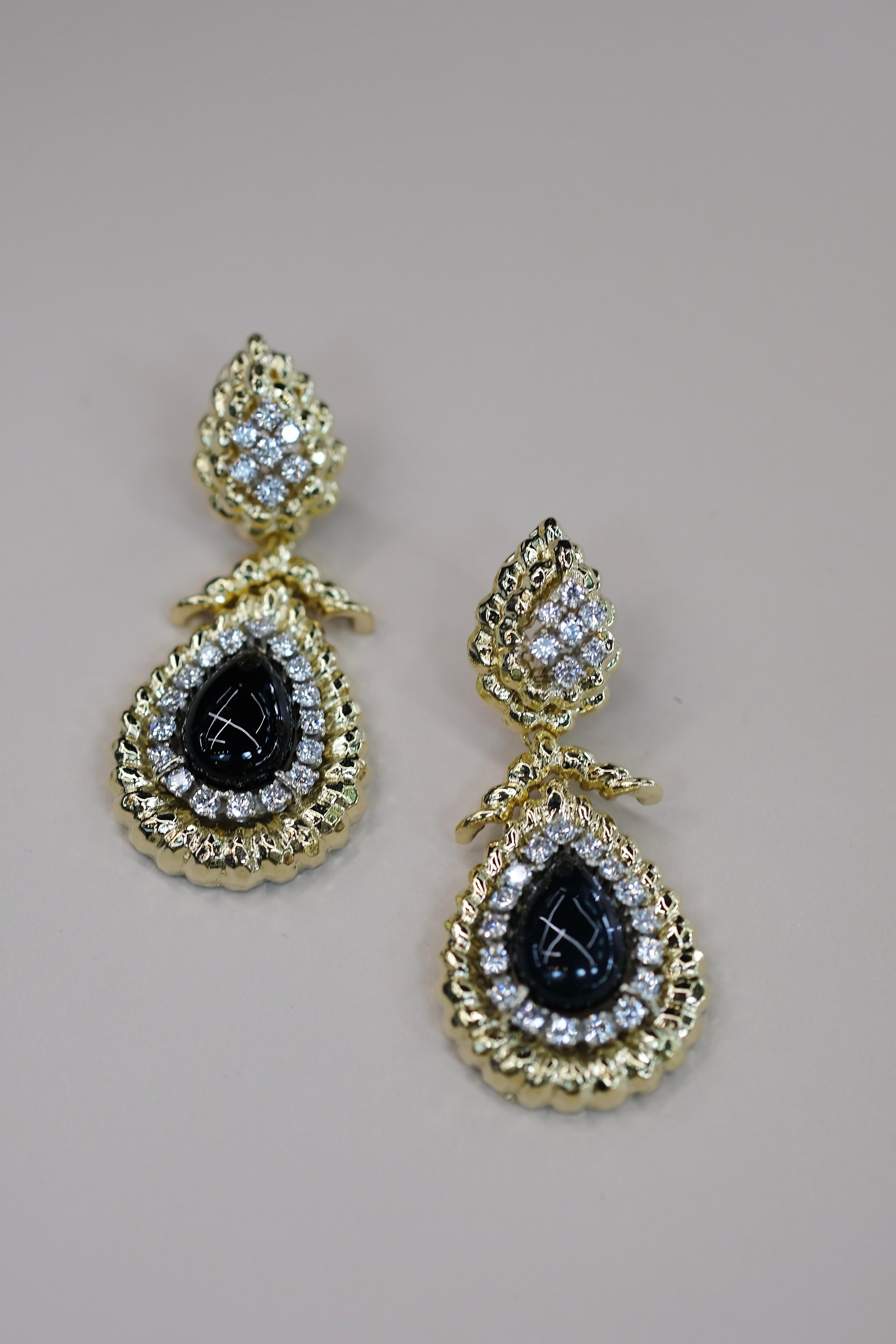 Tropfenohrringe aus Platin und 18 Karat Gold mit Onyx und Diamanten von David Webb 1