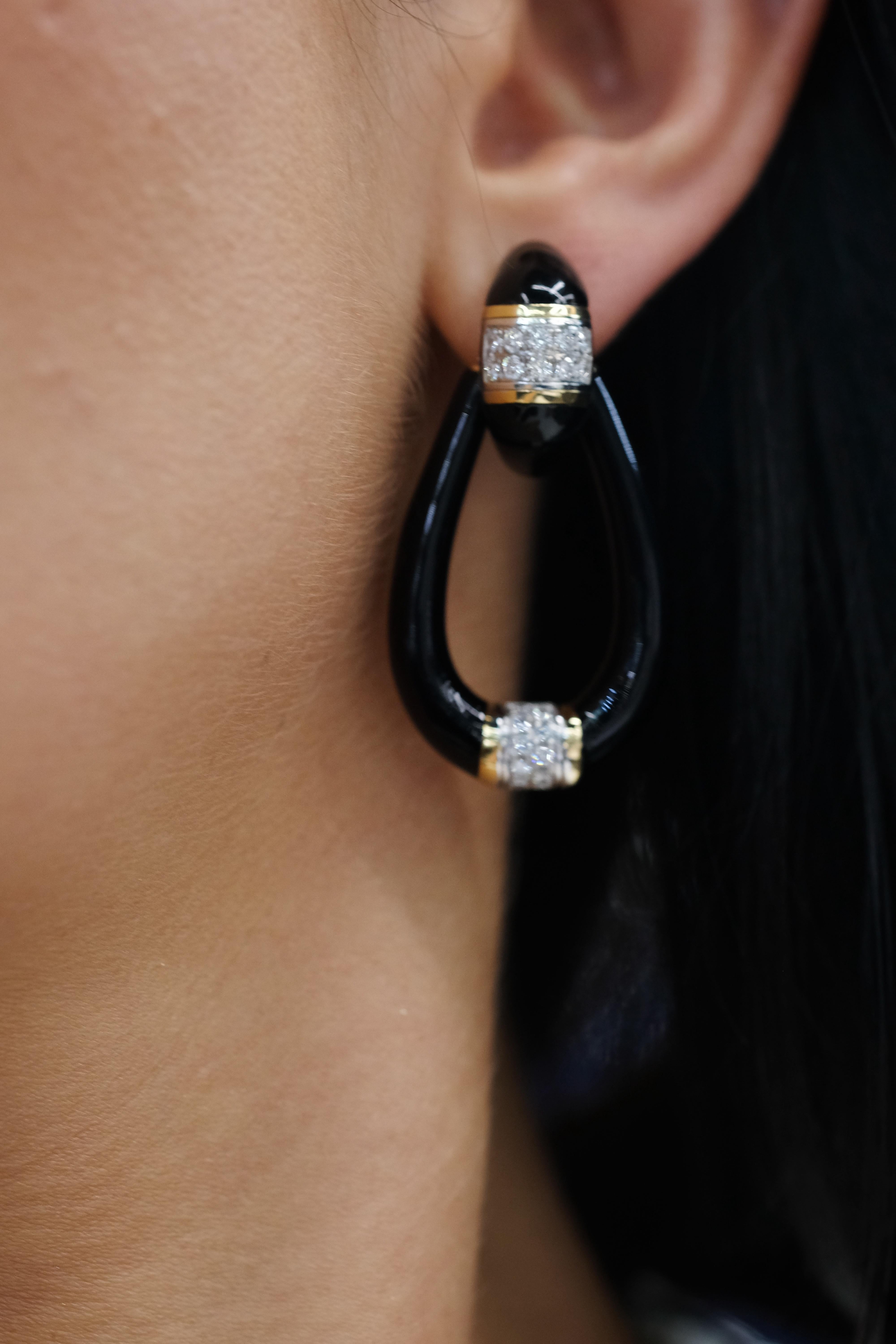 David Webb Estate Door Knocker Black Enamel 18K Yellow Gold Diamond Earrings For Sale 2