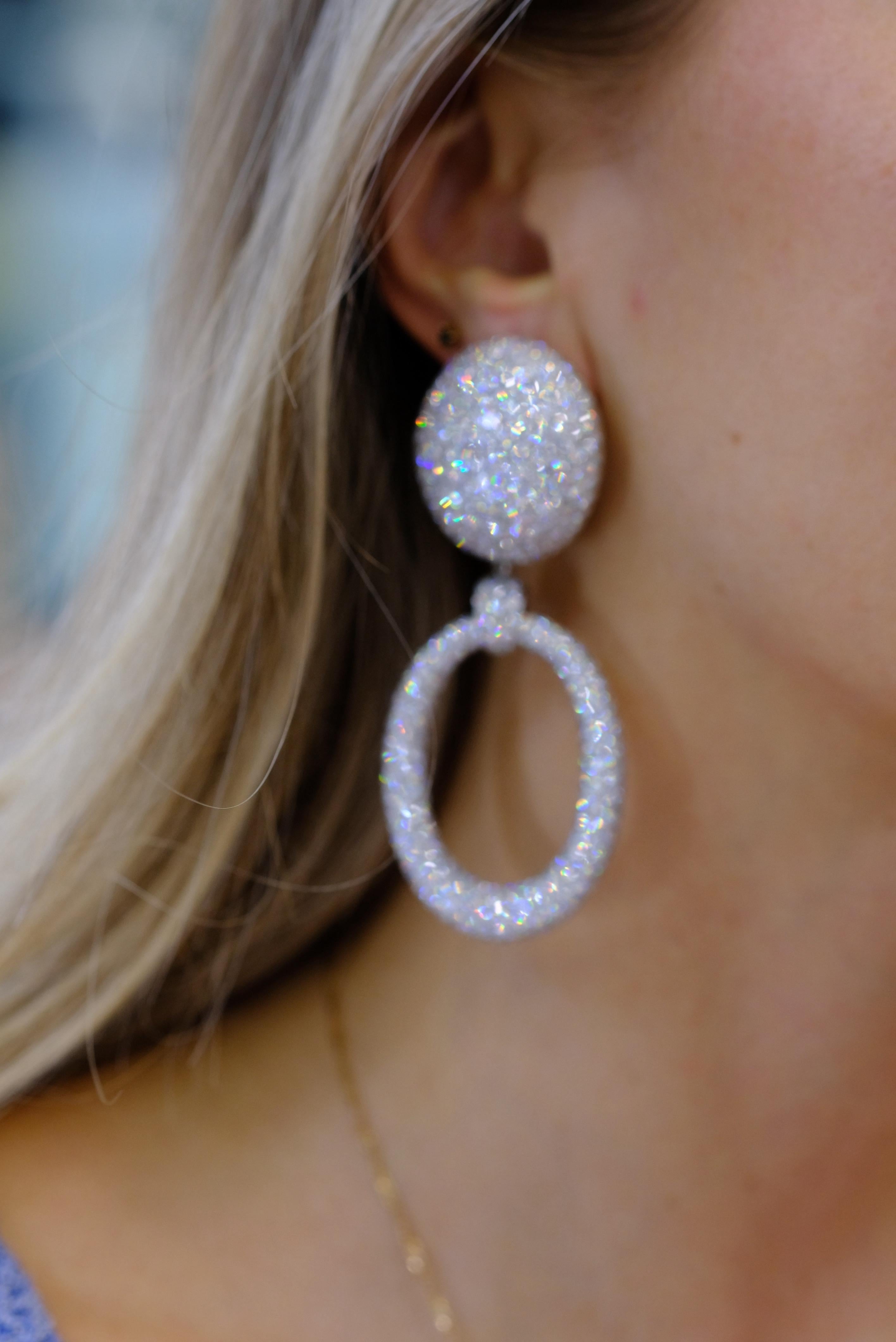 David Webb Bombe Platin 56,84 Karat Hänge-Tür-Knocker-Ohrringe im Angebot 4