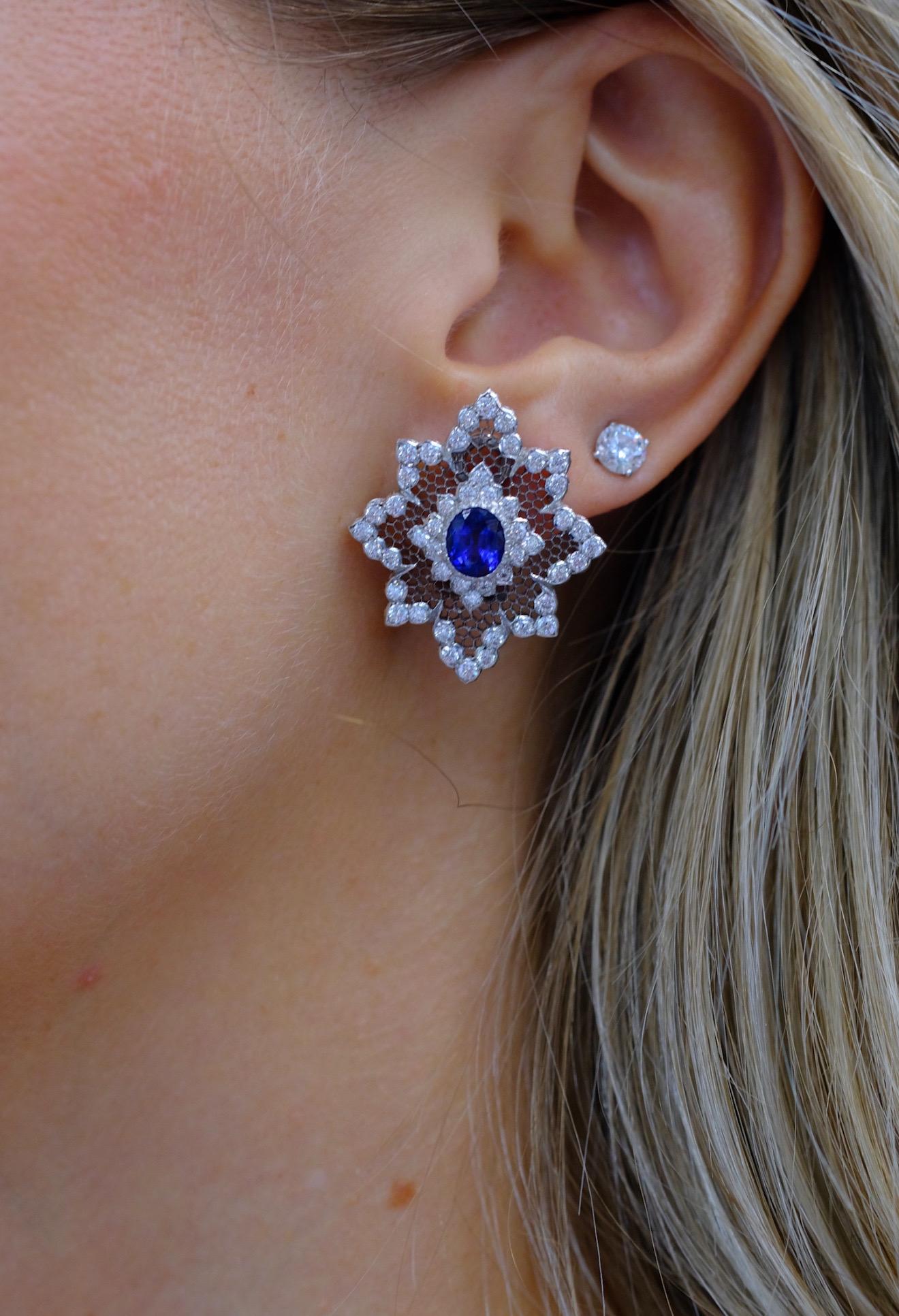 Buccellati 18K Weißgold Diamant und Saphir Spitze Ohrringe im Angebot 2