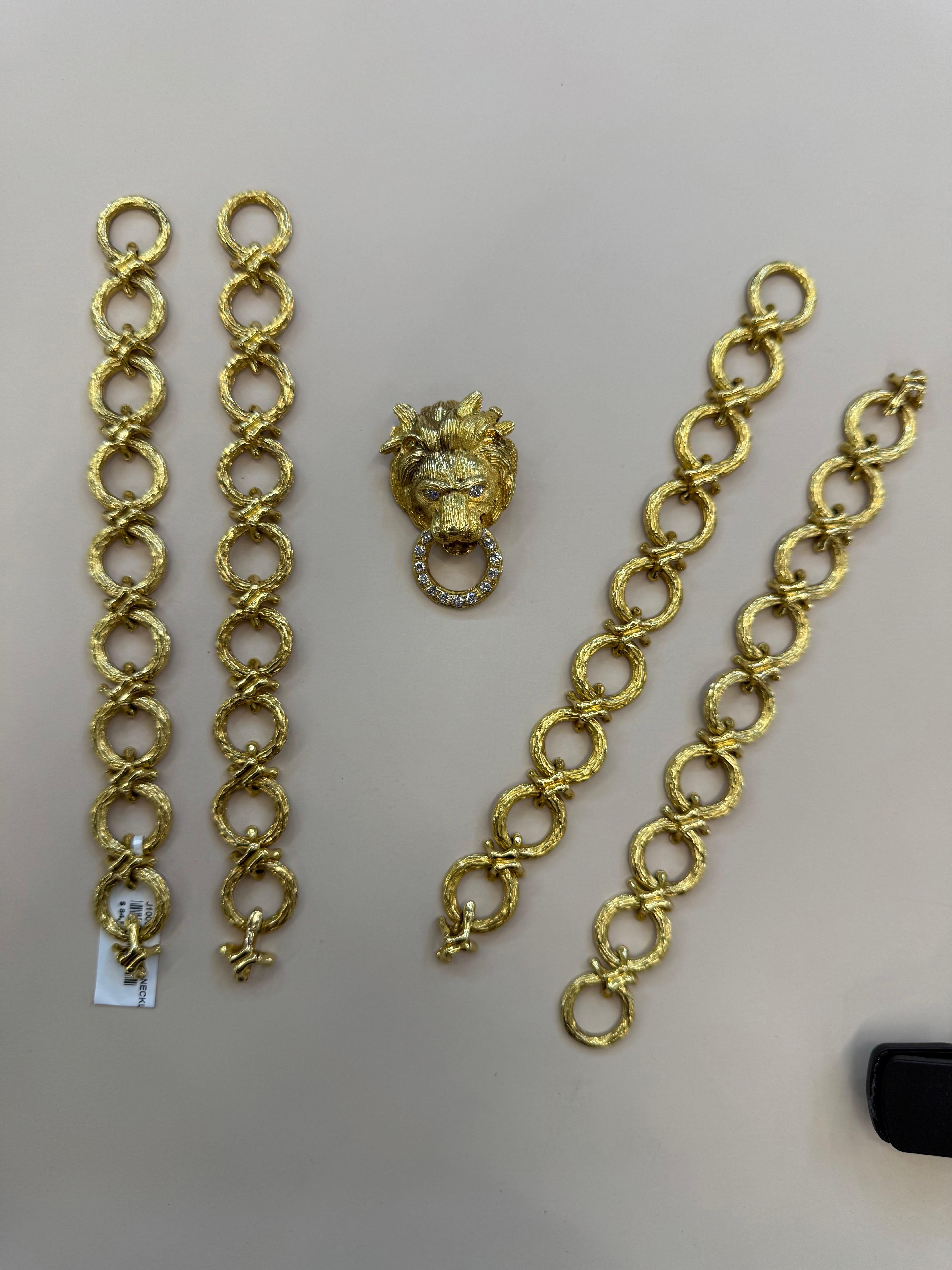 Van Cleef and Arpels, collier convertible broche lion en or jaune 18 carats en vente 11