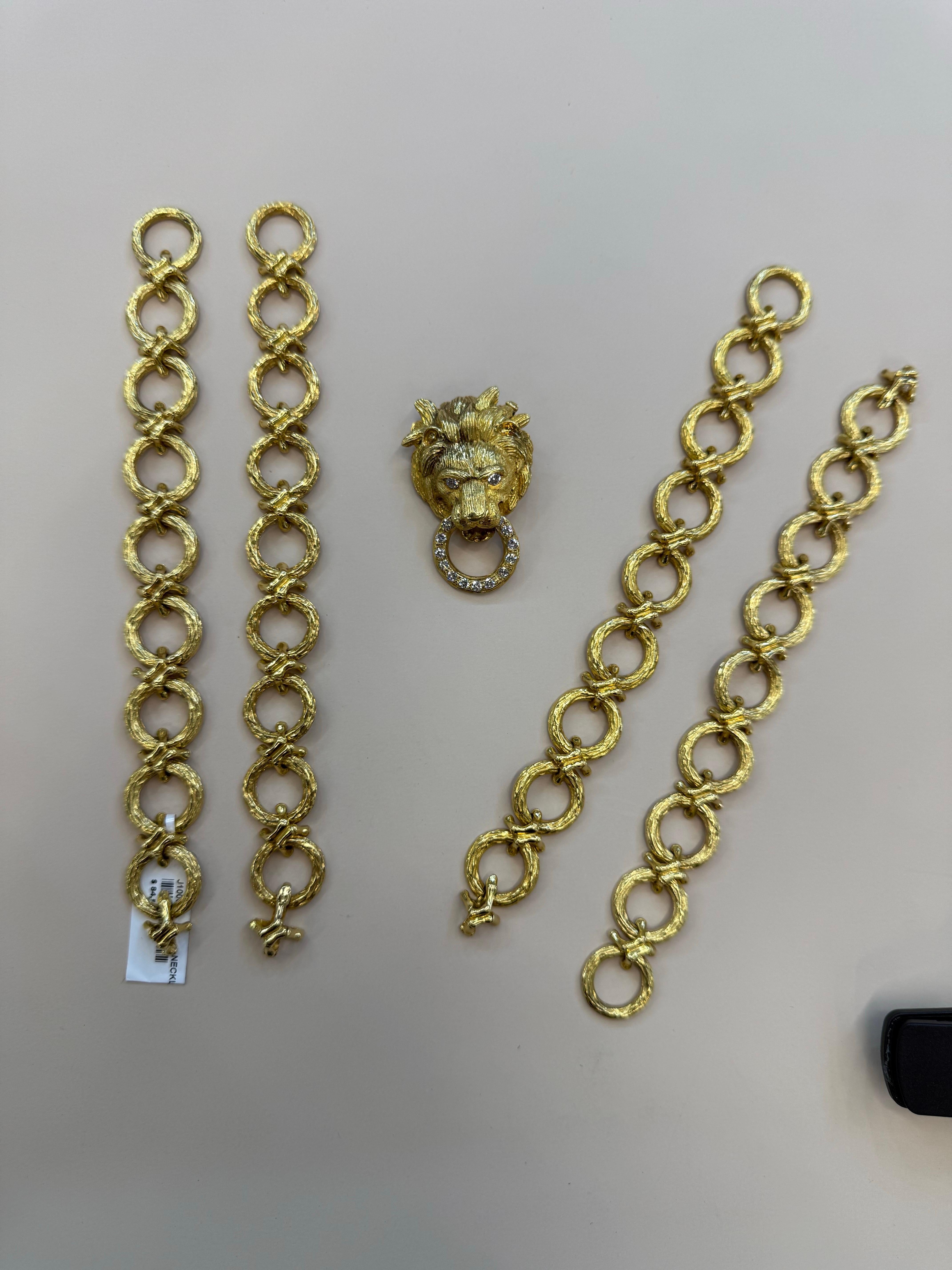 Van Cleef and Arpels, collier convertible broche lion en or jaune 18 carats en vente 13