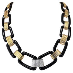 Collar de eslabones de David Webb en oro amarillo de 18 quilates con esmalte negro