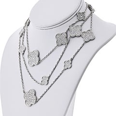 Van Cleef & Arpels „Magic Alhambra“ – Halskette mit 16 Diamantmotiven