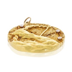 Tiffany & Co. Pendente con segno zodiacale del Sagittario degli anni '70, in oro 18 carati con diamanti, prodotto in Italia