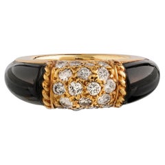 Bague Van Cleef & Arpels en or jaune 18 carats, sertie de diamants des Philippines et d'onyx