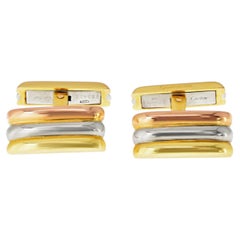 Gemelos clásicos rectangulares acanalados para hombre de Cartier, en oro tricolor de 18 quilates