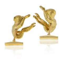Boutons de manchette David Webb en or jaune 18 carats avec des yeux en rubis