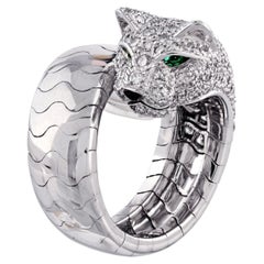 Anello Cartier "Lakarda" con pantera avvolta in oro bianco 18 carati, misura 6, con diamanti