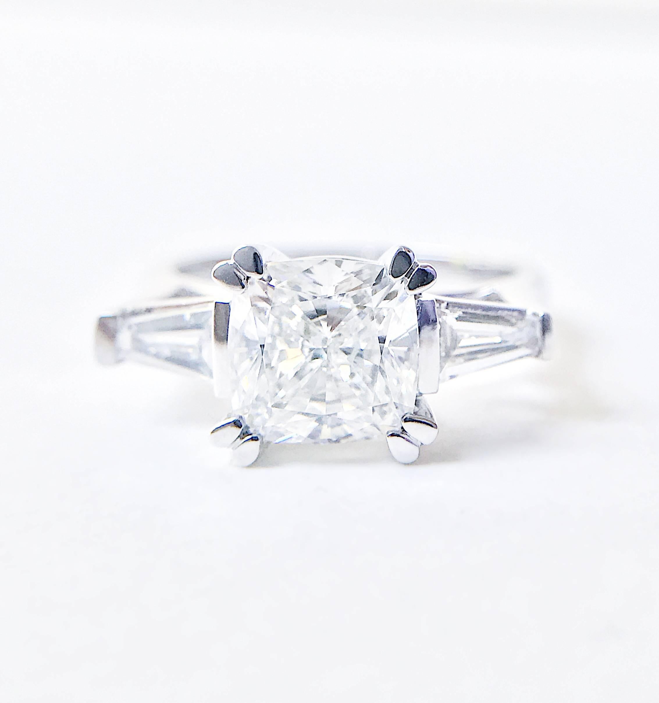Art Deco GIA certified 1.51 Carat E-VS2 Cushion Cut and Tapered Baguette Diamond Ring For Sale