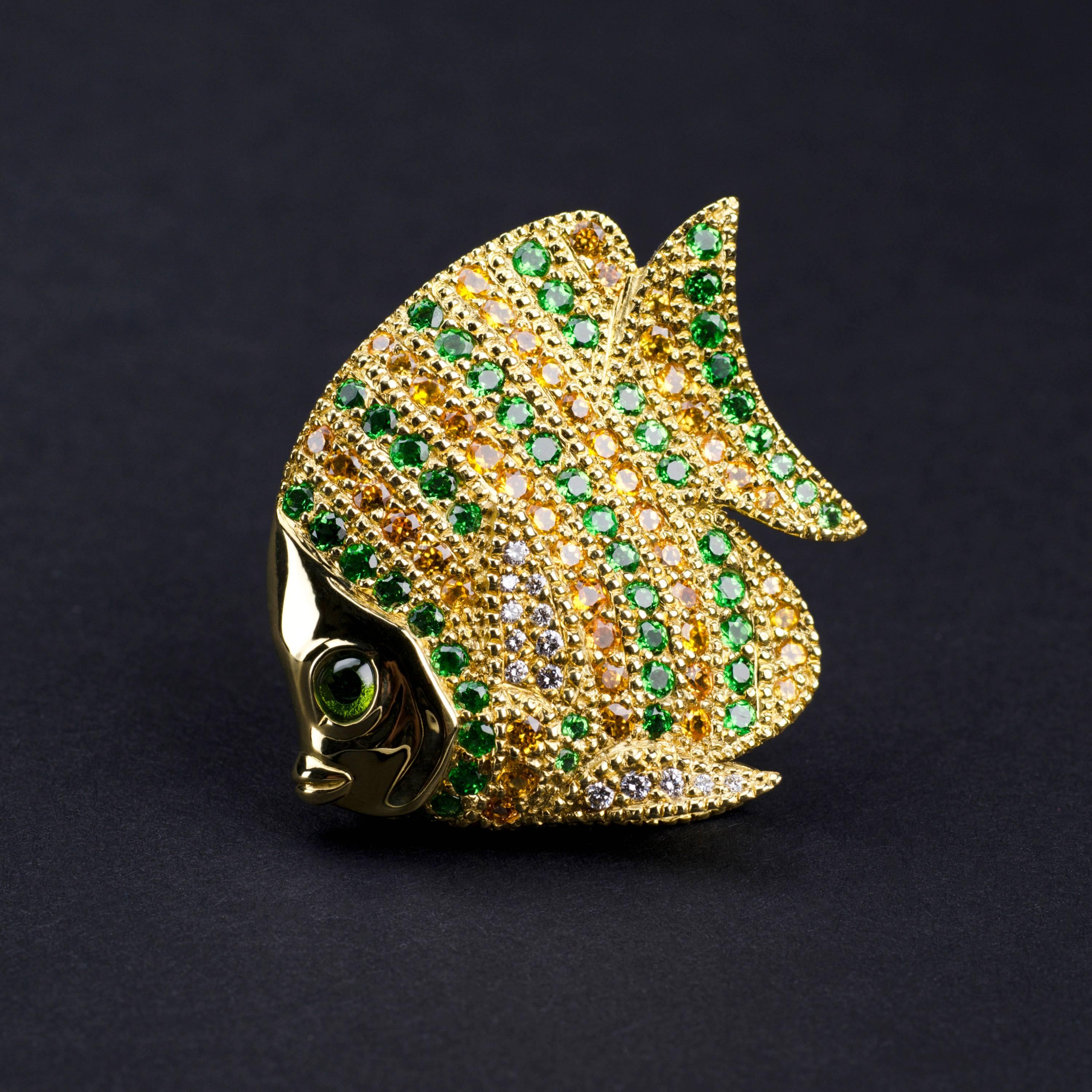 Contemporary Yellow Gold Tropical Fish Tsavorite Mandarin Garnets White Diamonds Brooch For Sale