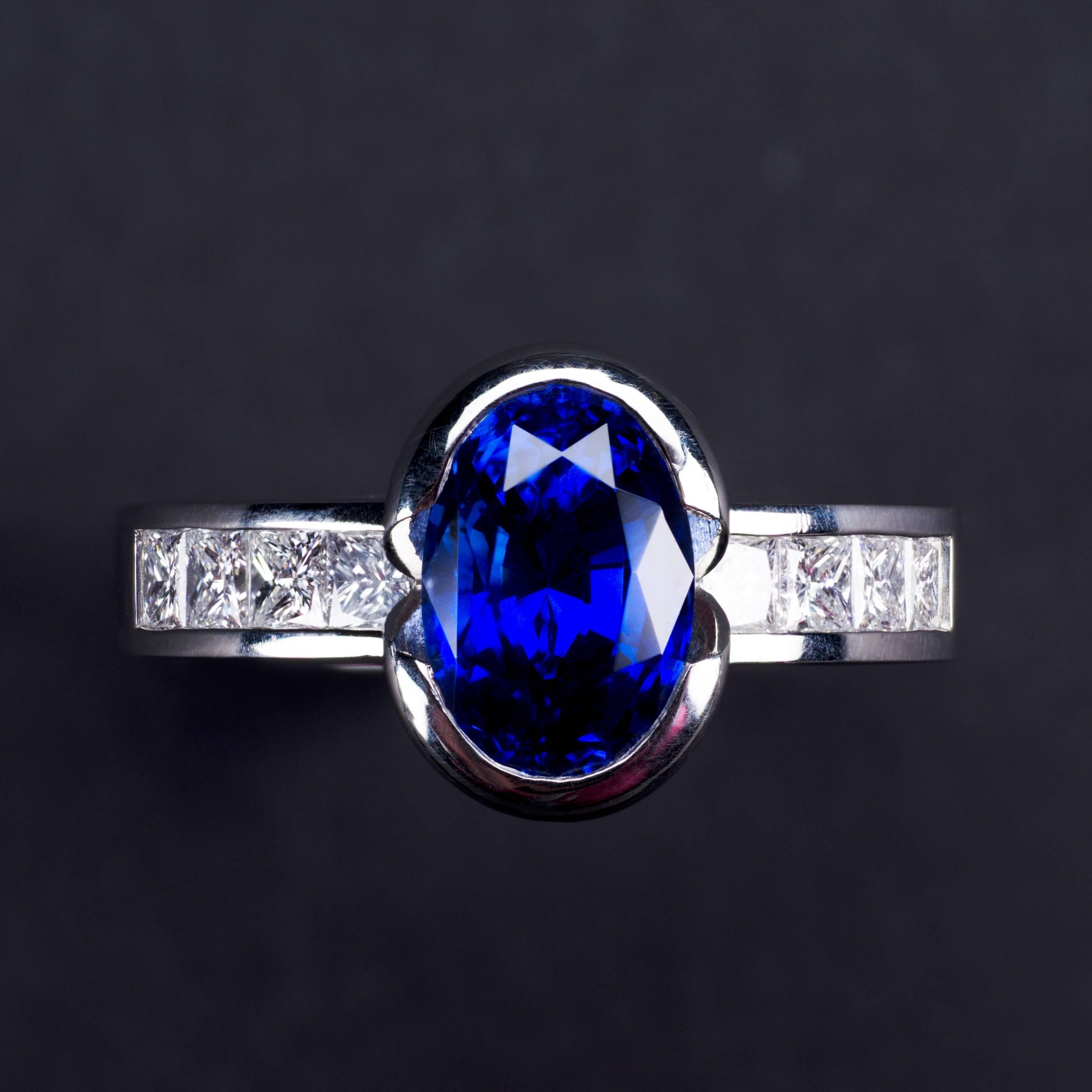 Women's Platinum Blue Sapphire Princess Cut Diamonds Engagement Ring For Sale