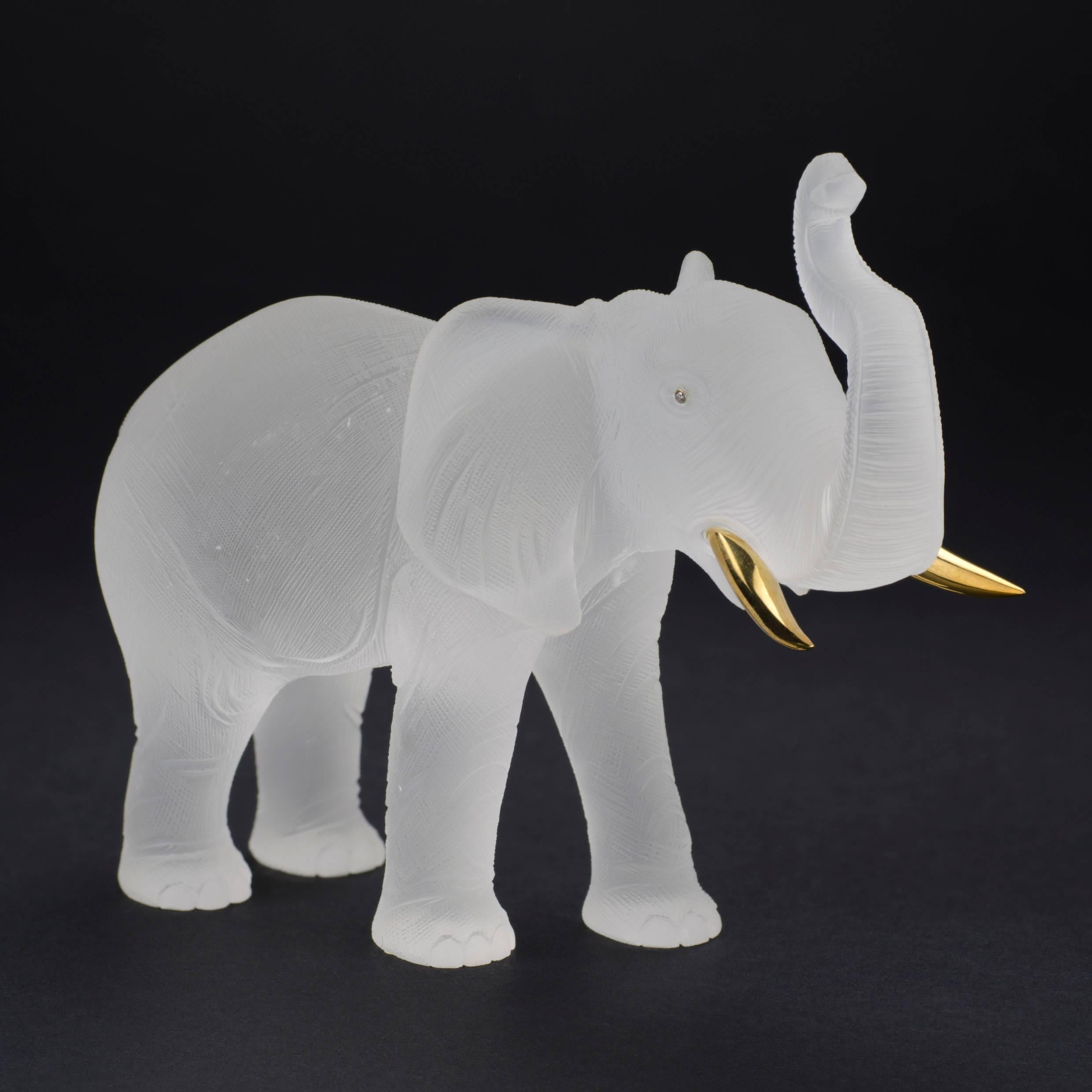 A hand carved elephant created from rock crystal with a matt finish. This majestic and gentle creature features 18ct. gold tusks and diamond eyes.
Henn are renowned worldwide both for their superlative quality gemstones and for their fine objets
