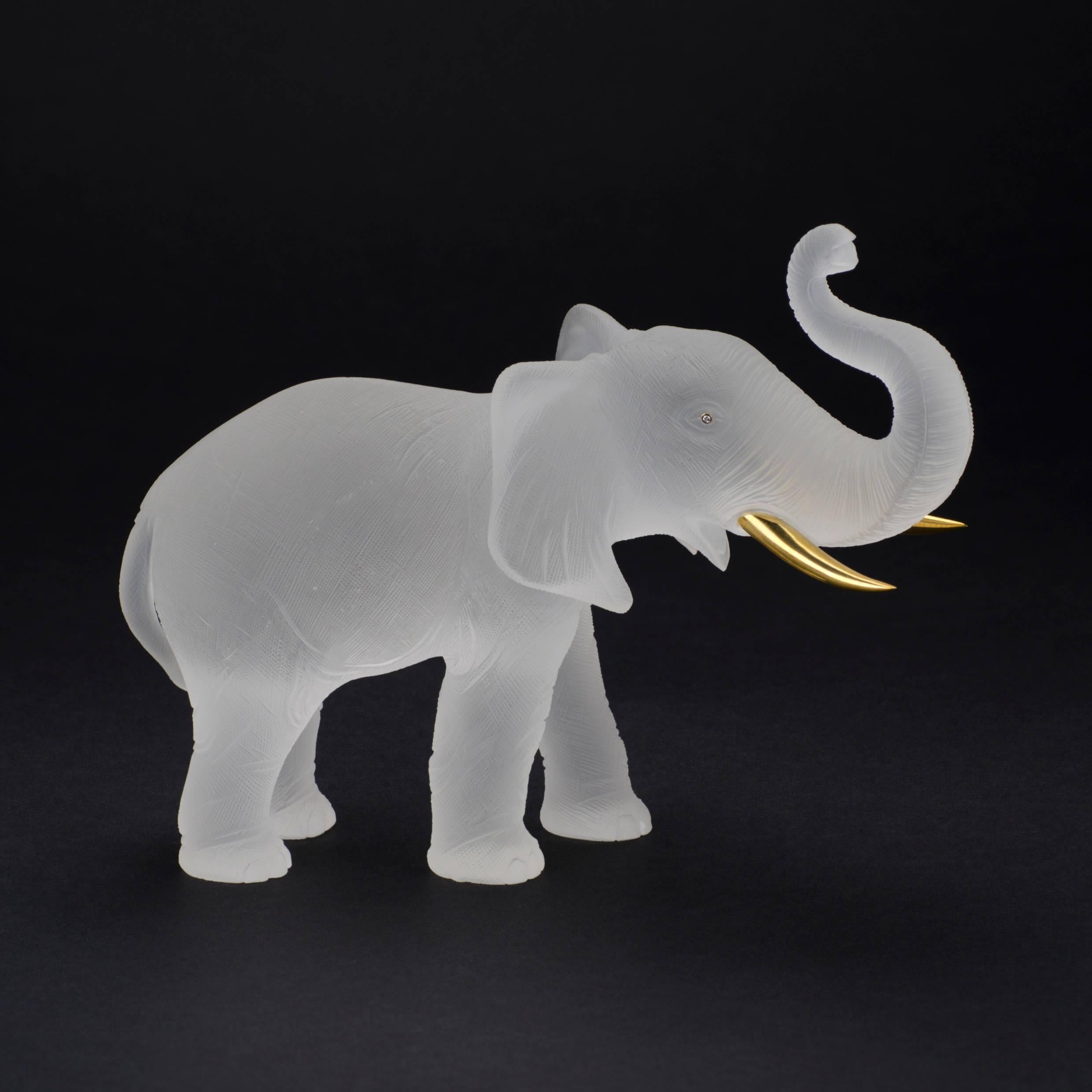 Rockcrystal Elephant with 18 Carat Yellow Gold Tusks For Sale 3