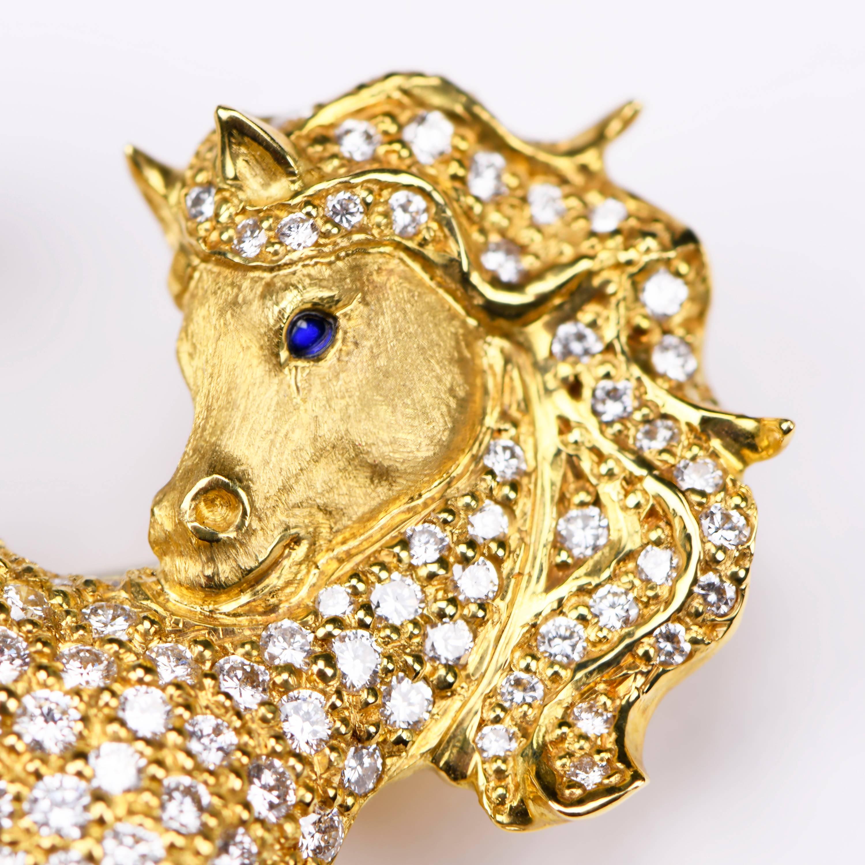 Contemporary Finely Sculpted 18 Carat Gold Skipping Foal Brooch with Diamonds For Sale