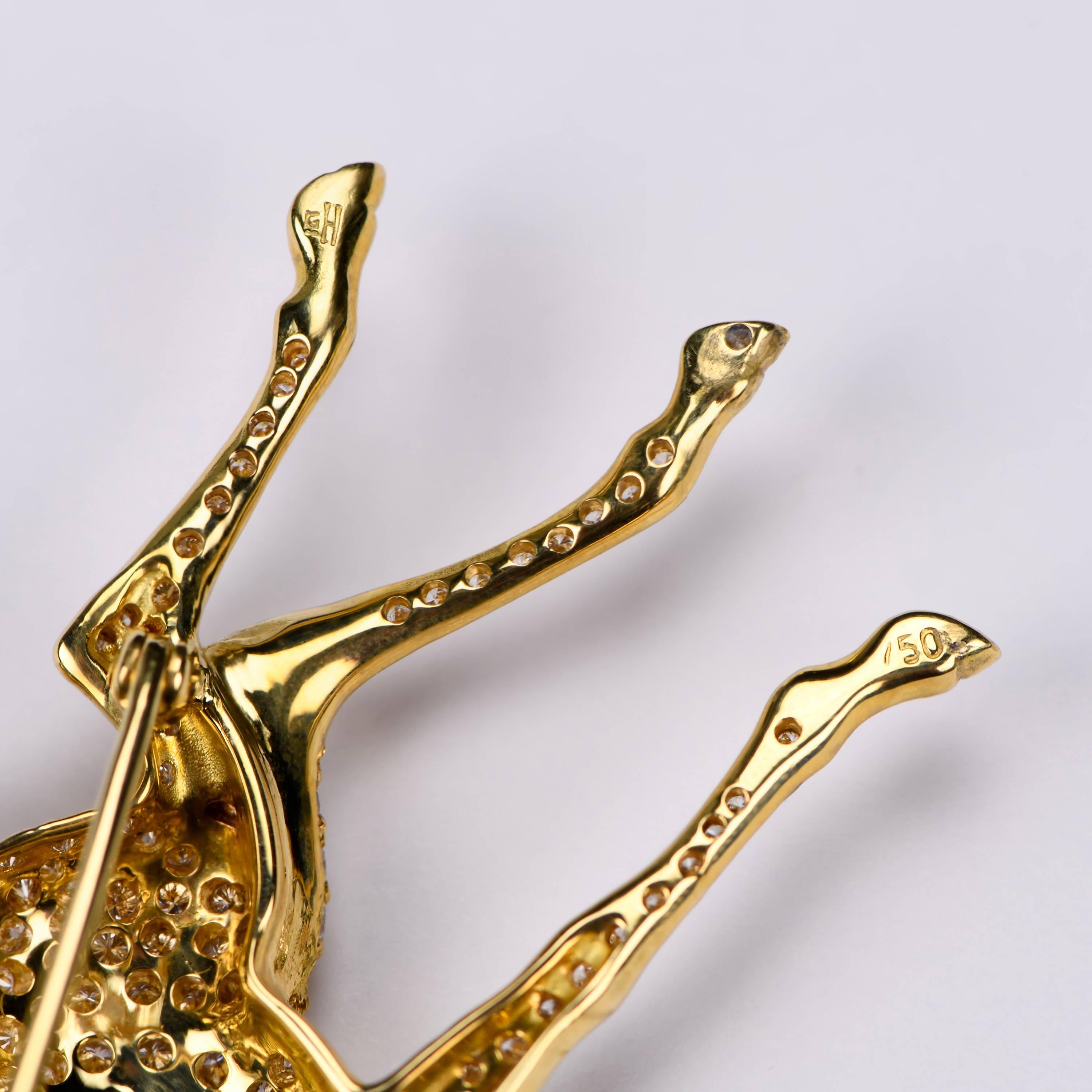 Finely Sculpted 18 Carat Gold Skipping Foal Brooch with Diamonds For Sale 1