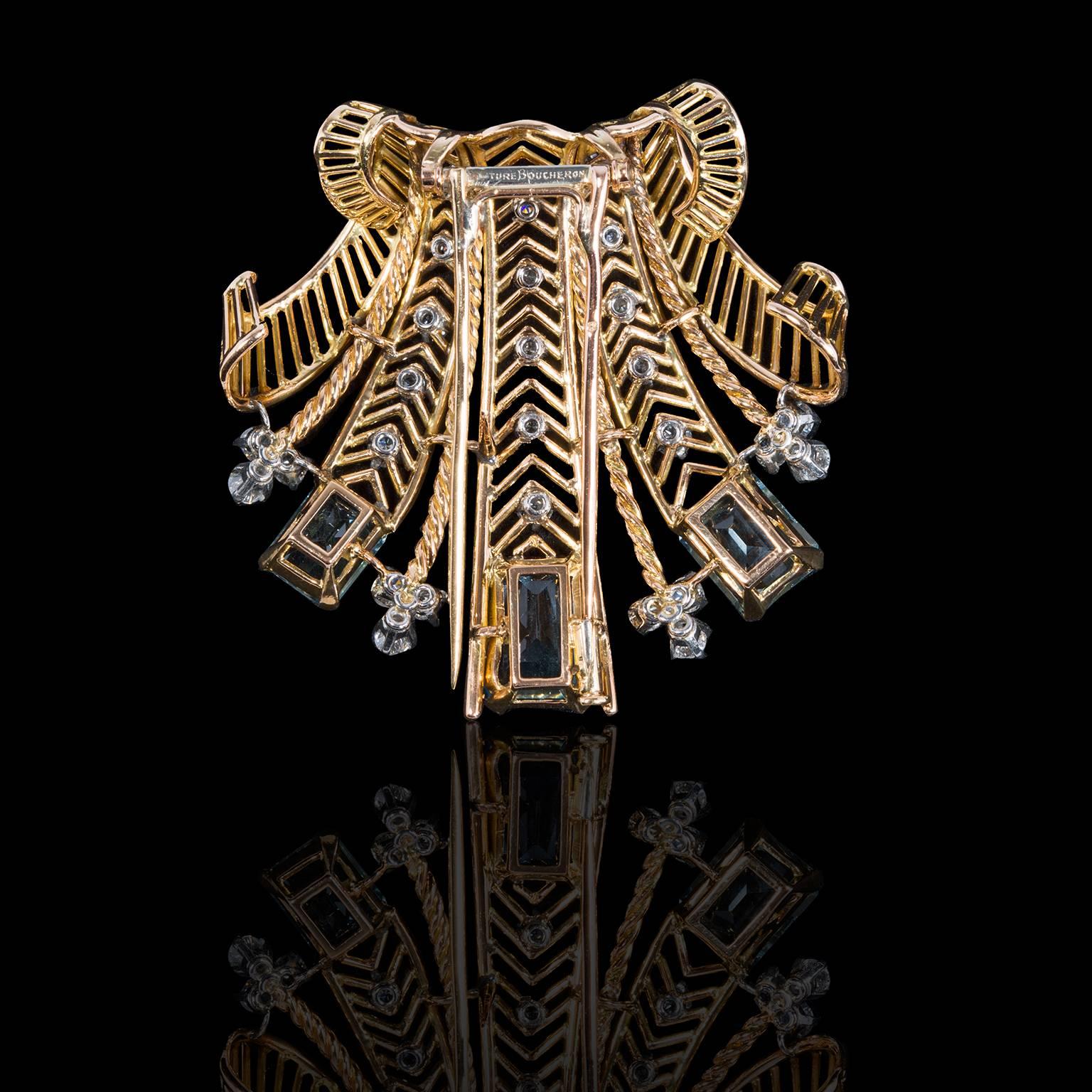 Boucheron 1940s Topaz, Diamond, Platinum and 18 Carat Gold Pendant-Brooch In Excellent Condition For Sale In London, GB