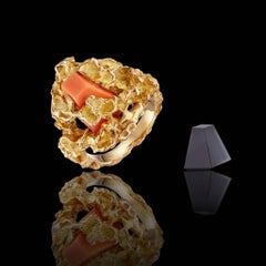 Chaumet 1970s Interchangeable Coral and Onyx Gold Ring
