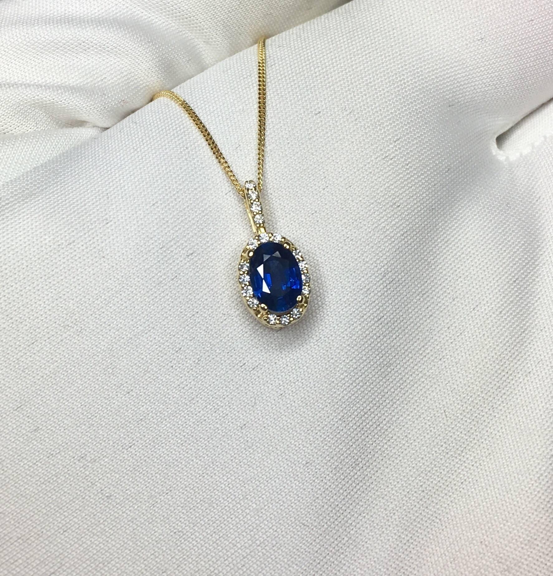 Ceylon 1.00 Carat Blue Sapphire and Diamond 18 Karat Gold Cluster/Halo Pendant 3