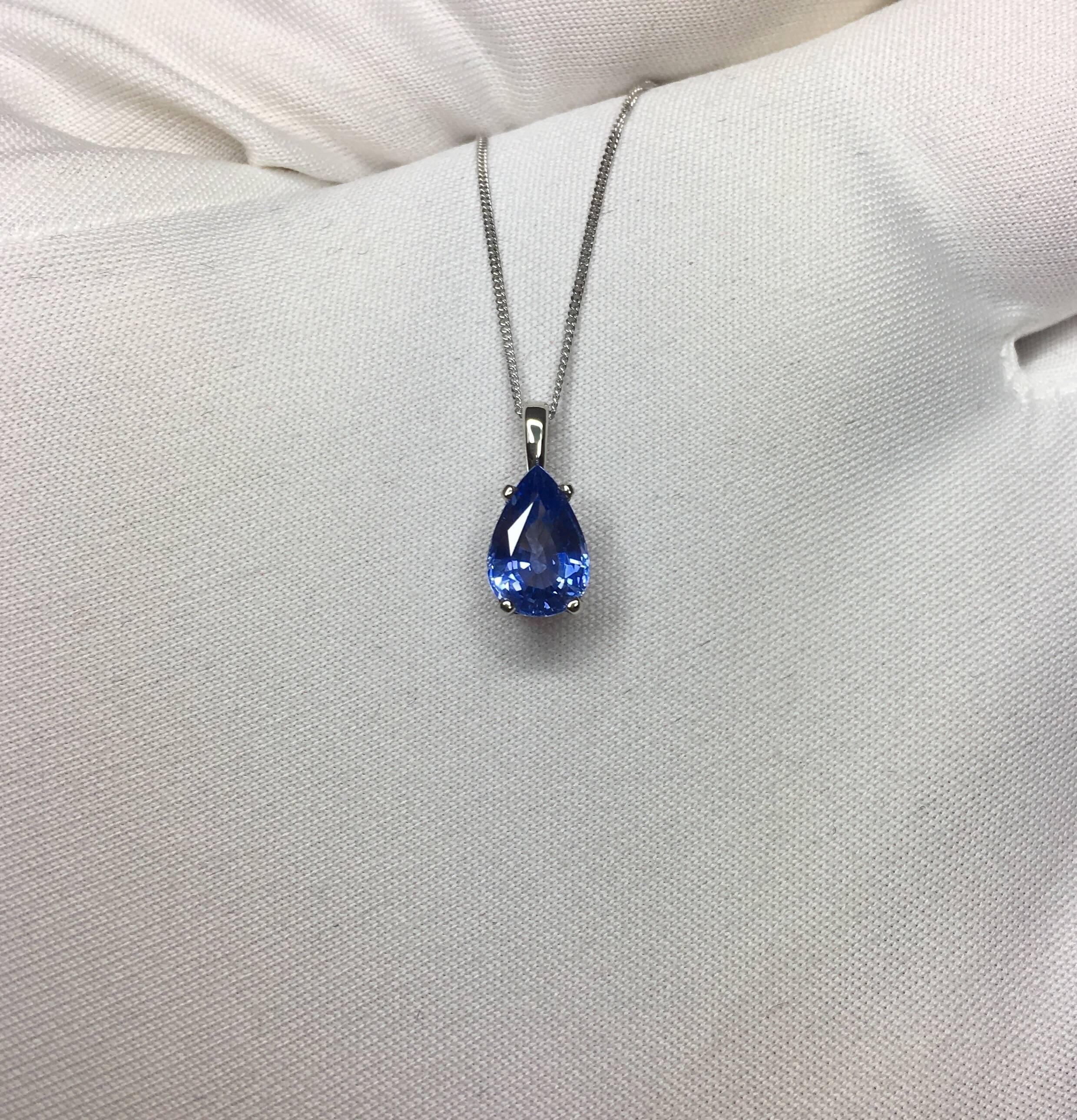 Beautiful natural 1.34 carat blue Ceylon Sapphire set in a fine 18k white gold solitaire pendant.

Stunning blue sapphire with vivid blue colour and excellent clarity. Very clean stone.

It also has an excellent pear/teardrop cut which shows lots of