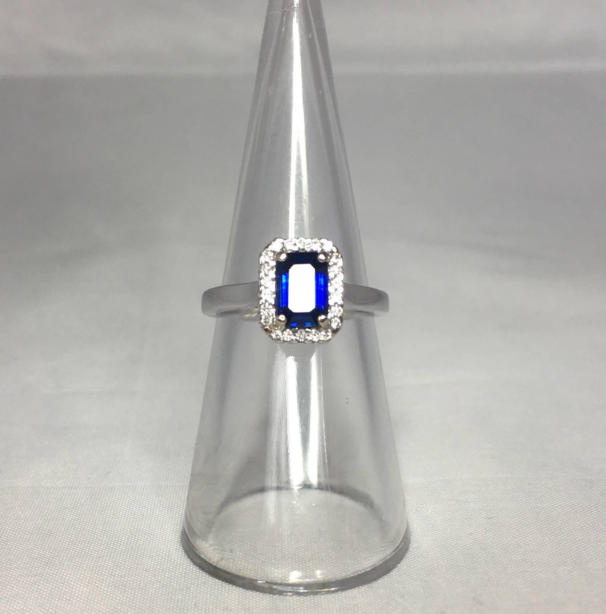 Ceylon Sapphire and Diamond 1.00 Carat Emerald Cut Cluster 18 Karat Gold Ring 3