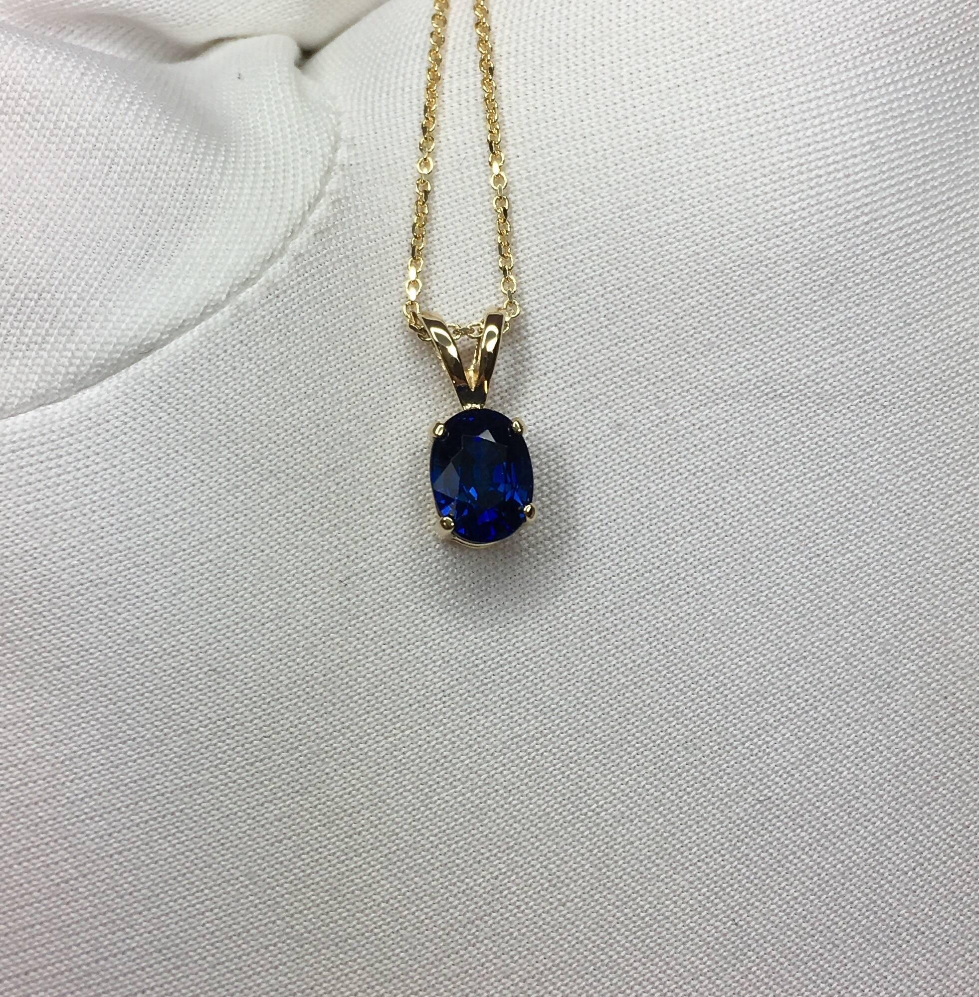 Women's or Men's Deep Blue 1.04 Carat Sapphire Solitaire Oval Cut Gold Pendant Necklace