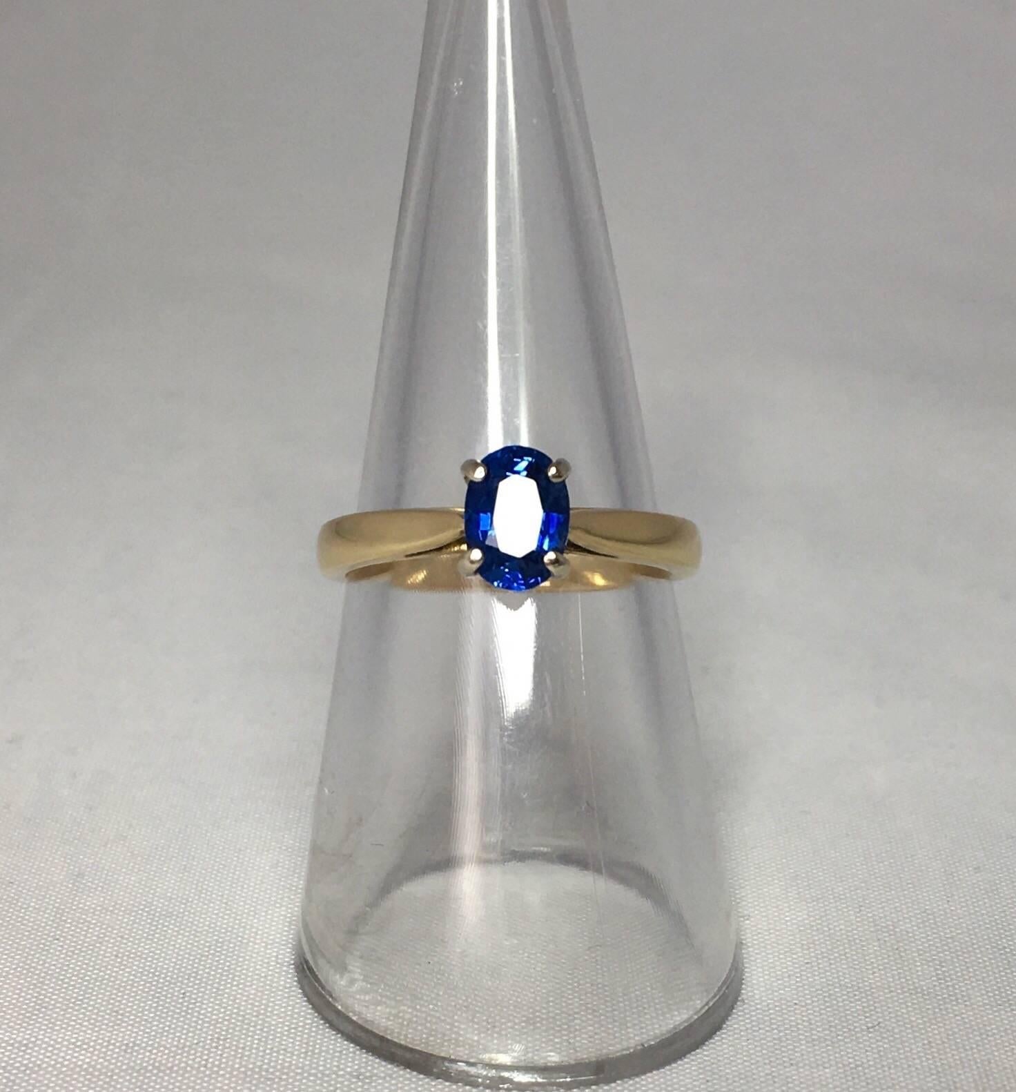Women's or Men's 1.15ct Vivid Cornflower Blue Ceylon Sapphire Solitaire Engagement Ring 18k Gold 