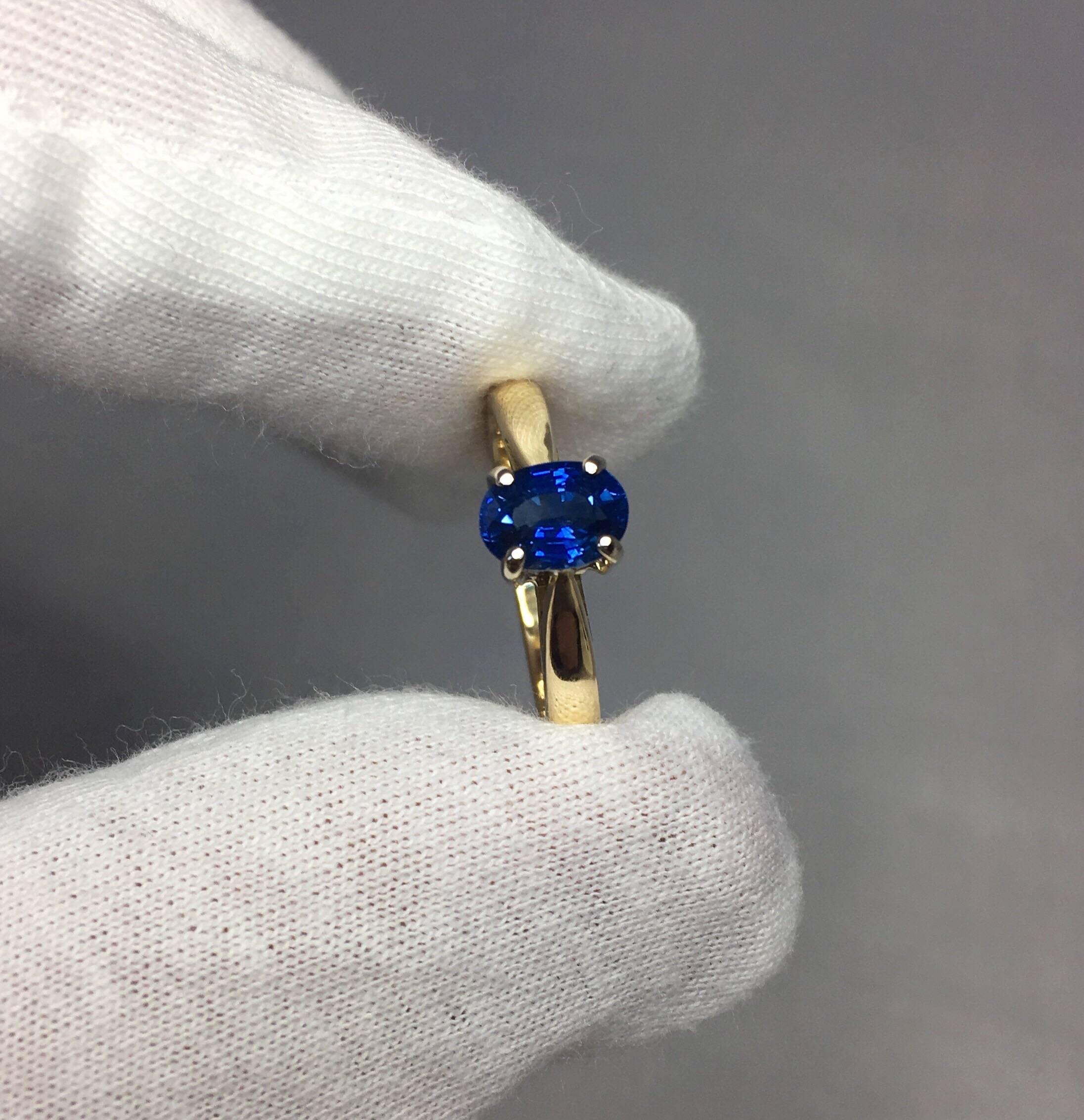 1.15ct Vivid Cornflower Blue Ceylon Sapphire Solitaire Engagement Ring 18k Gold  2