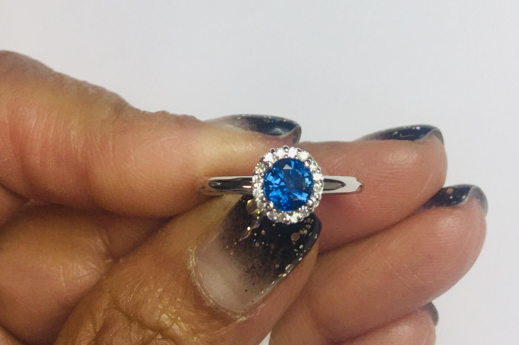 Women's 0.64 Carat Sapphire Diamond 14 Karat White Gold Ring