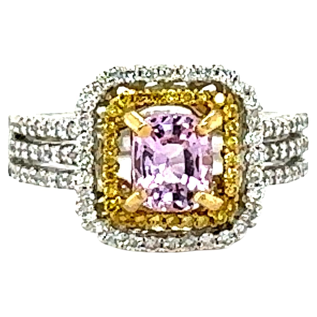 Anillo de compromiso de oro blanco con diamante y zafiro rosa natural de 1,53 quilates

¡Sencillamente, el anillo de compromiso o de boda más elegante y bello de Zafiro Rosa y Diamante Amarillo y Blanco!

El centro es un zafiro rosa natural talla