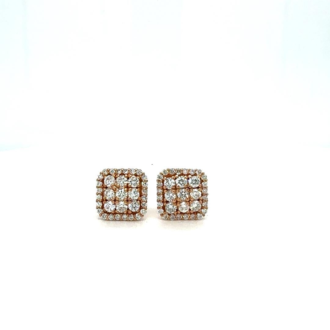 Orecchini a grappolo in oro rosa con diamanti tondi naturali da 1,05 carati

Questi orecchini dal design unico faranno sicuramente un figurone!  Ci sono 66 diamanti rotondi naturali con taglio a brillante che pesano 1,05 carati. (Chiarezza: SI2,
