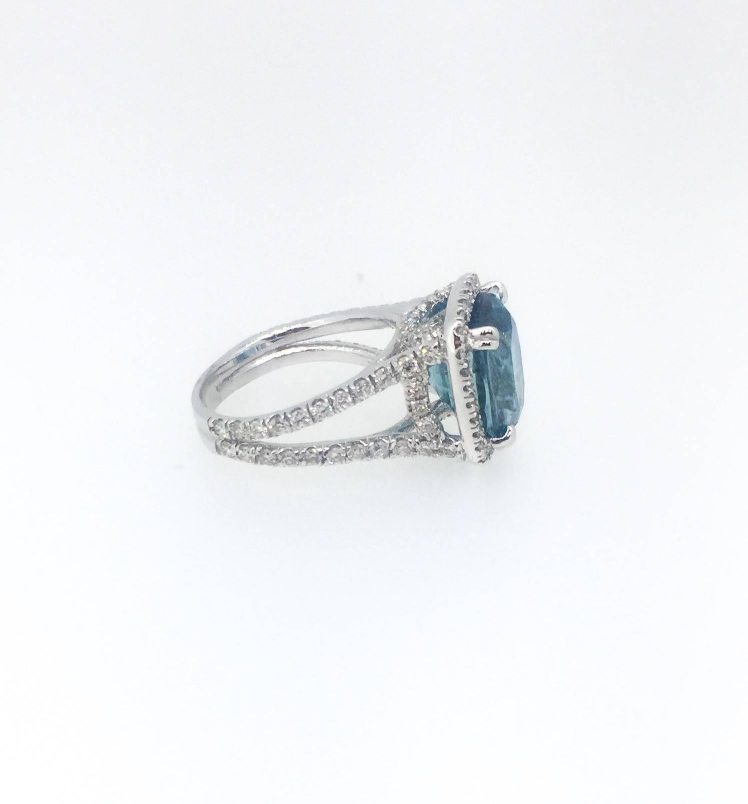 11.92 Carat Blue Zircon Diamond White Gold Ring In New Condition In Los Angeles, CA