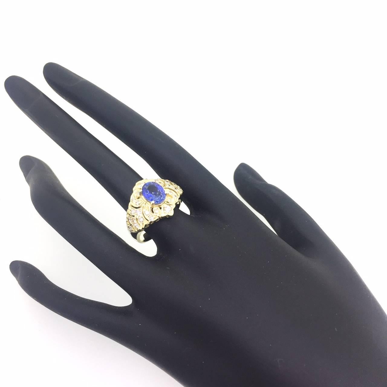 Art Deco 2.15 Carat Sapphire Diamond Yellow Gold Cocktail Ring
