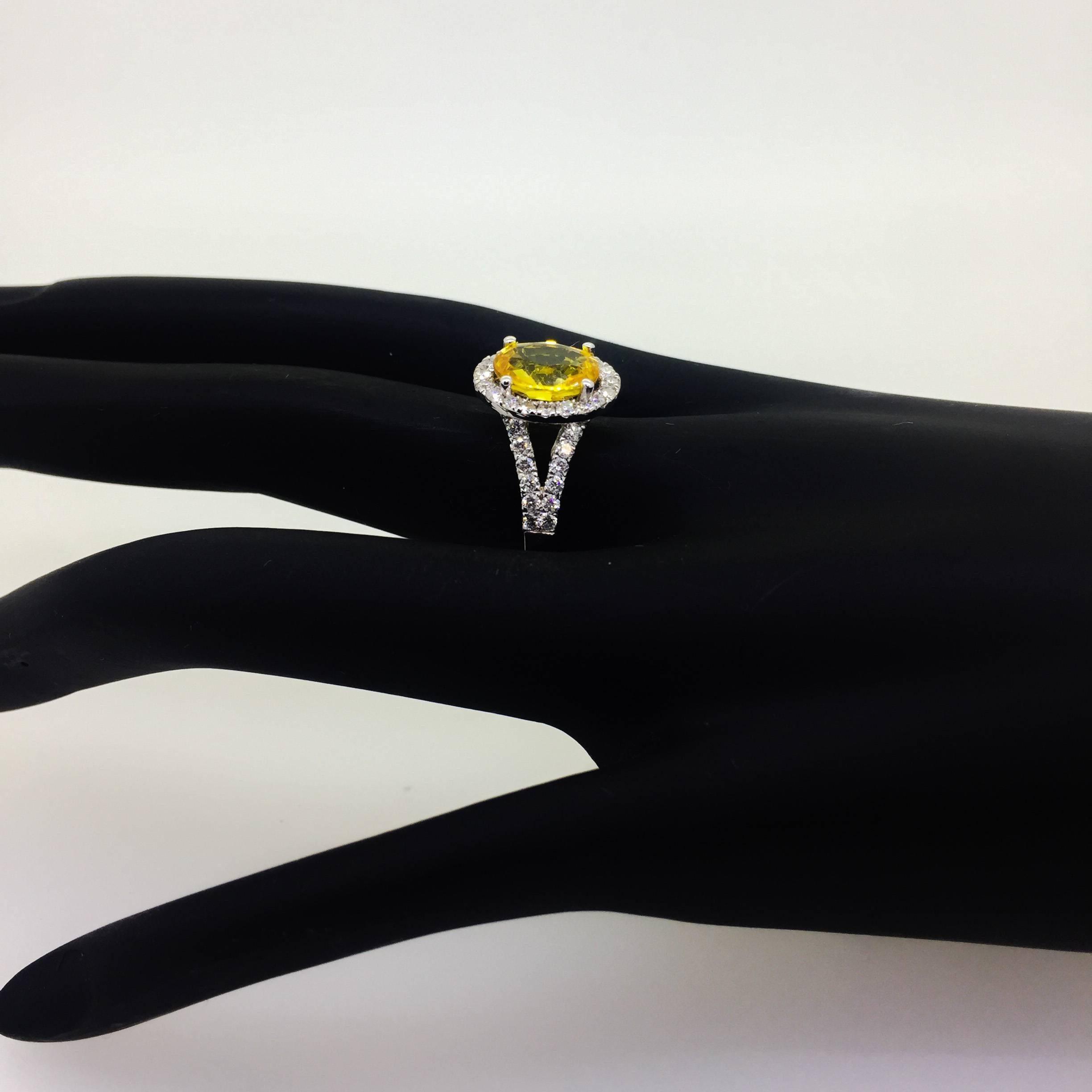 Round Cut 3.49 Carat Yellow Sapphire Diamond Ring
