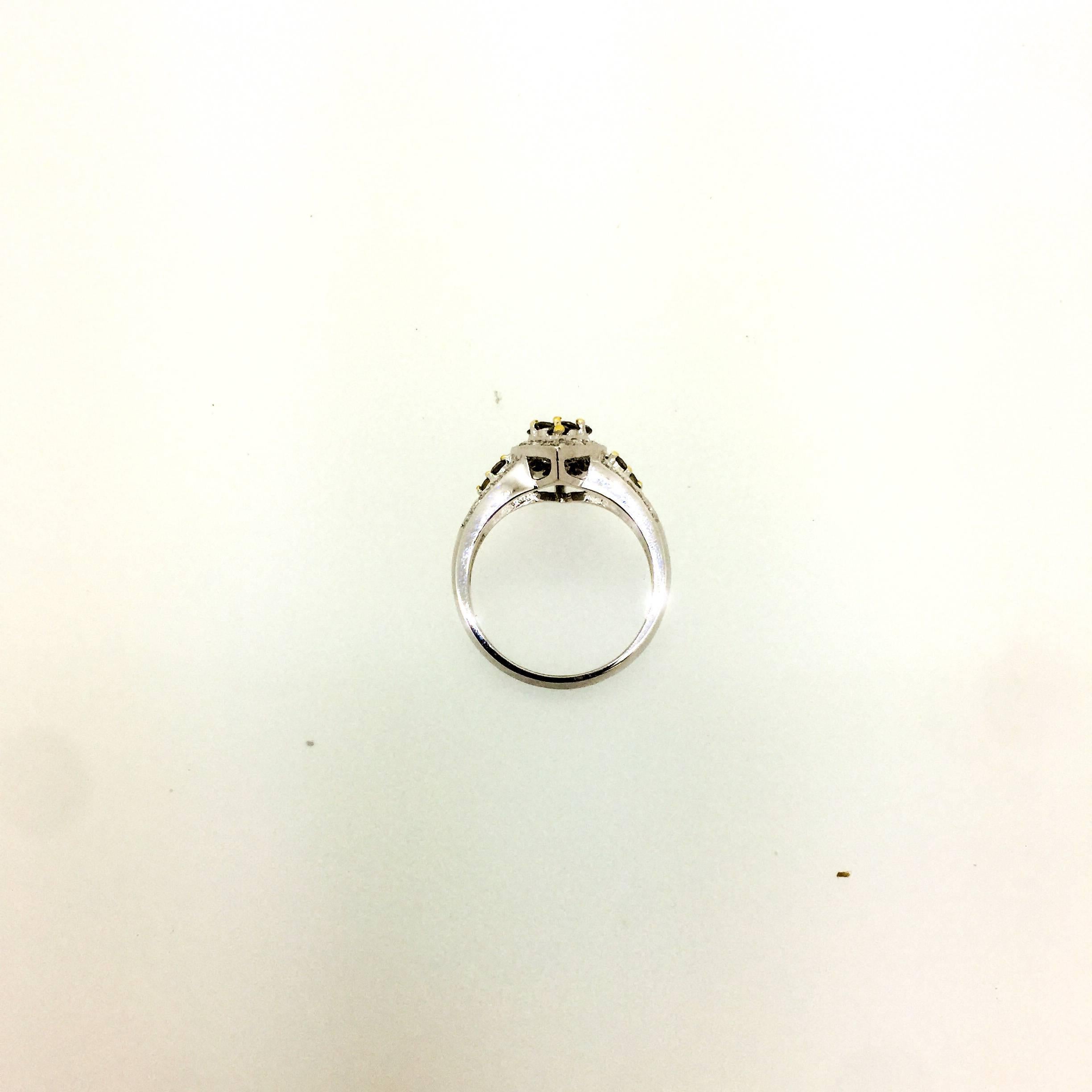1.05 Carat Fancy Diamond White Gold Ring In New Condition In Los Angeles, CA