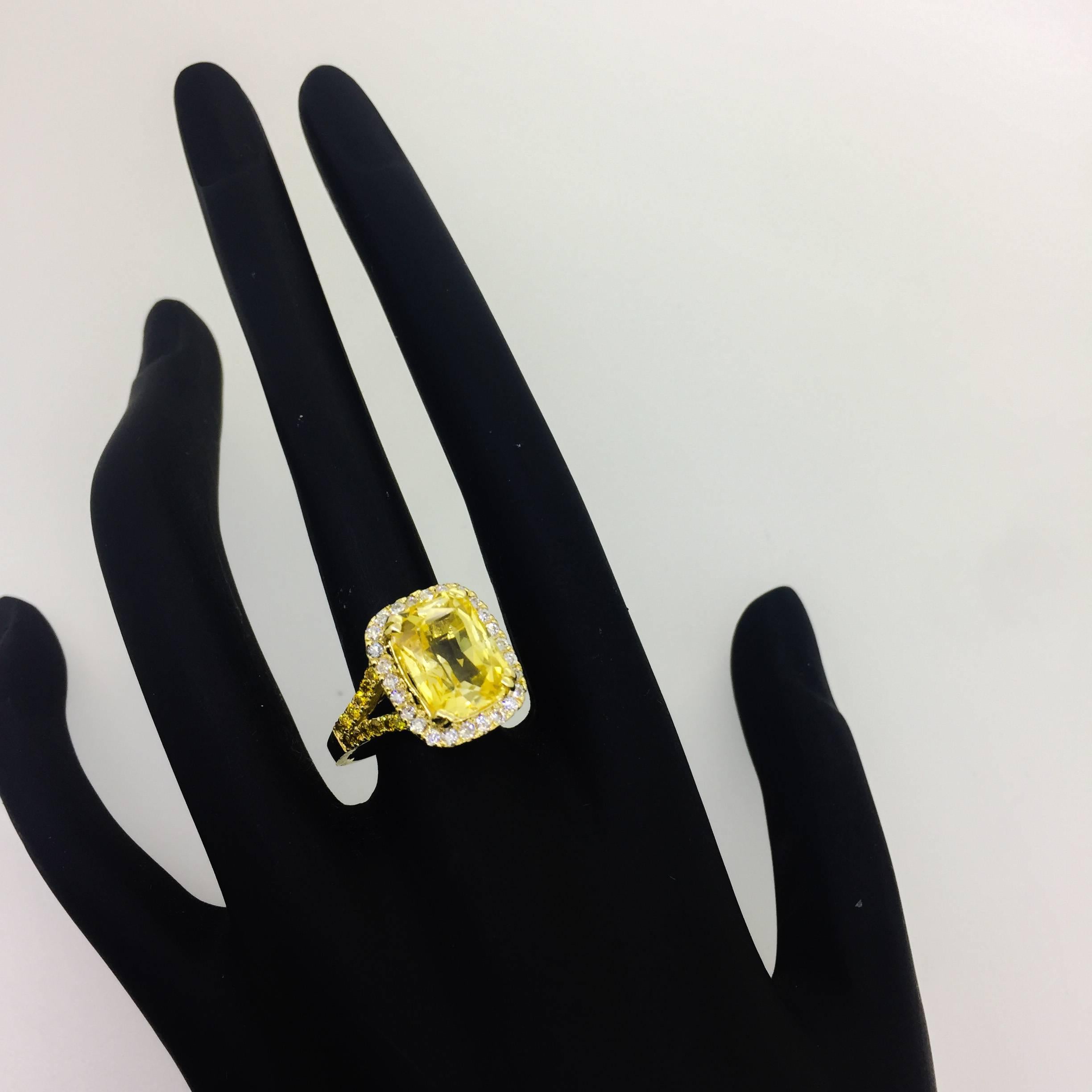 GIA Certified 6.42 Carat Yellow Sapphire Diamond Cocktail Ring In New Condition In Los Angeles, CA