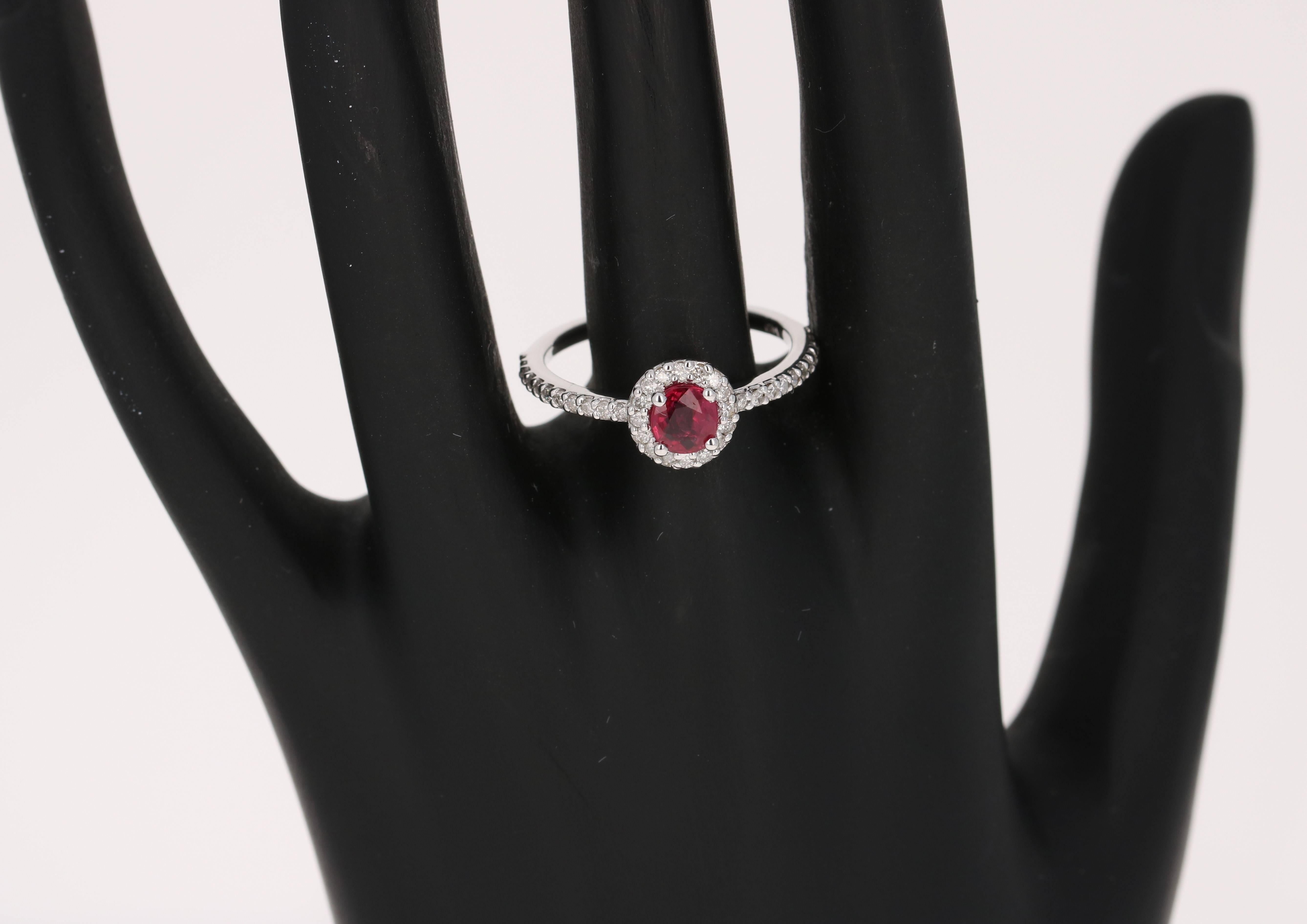 Contemporary 0.97 Carat Ruby Diamond 14 Karat White Gold Engagement Ring For Sale