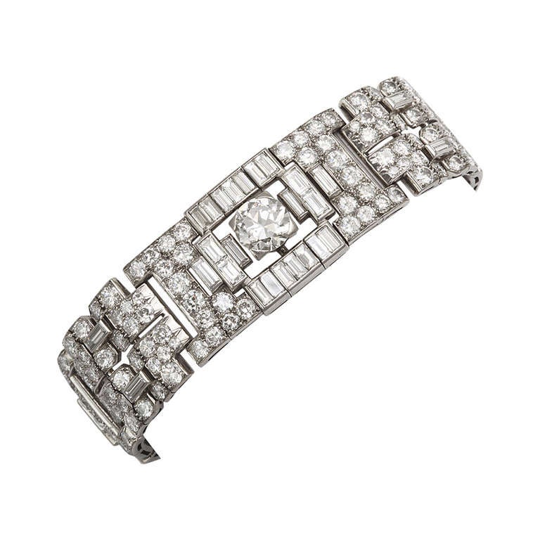1920s Boucheron Diamond and Platinum Bracelet For Sale