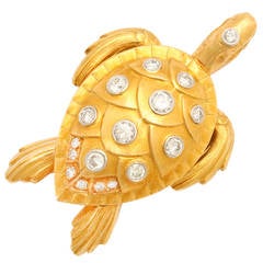 1940s Diamond Gold Turtle Brooch