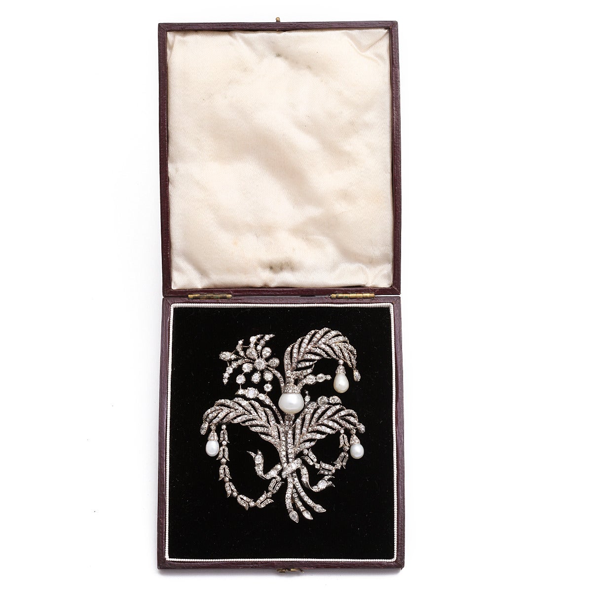 Antique Natural Pearl Diamond Silver Spray Brooch In Excellent Condition For Sale In New York, NY