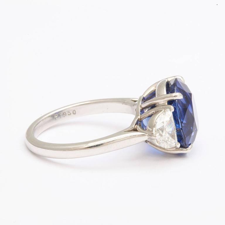 Mid-Century Sapphire Diamond Platinum Ring For Sale at 1stDibs